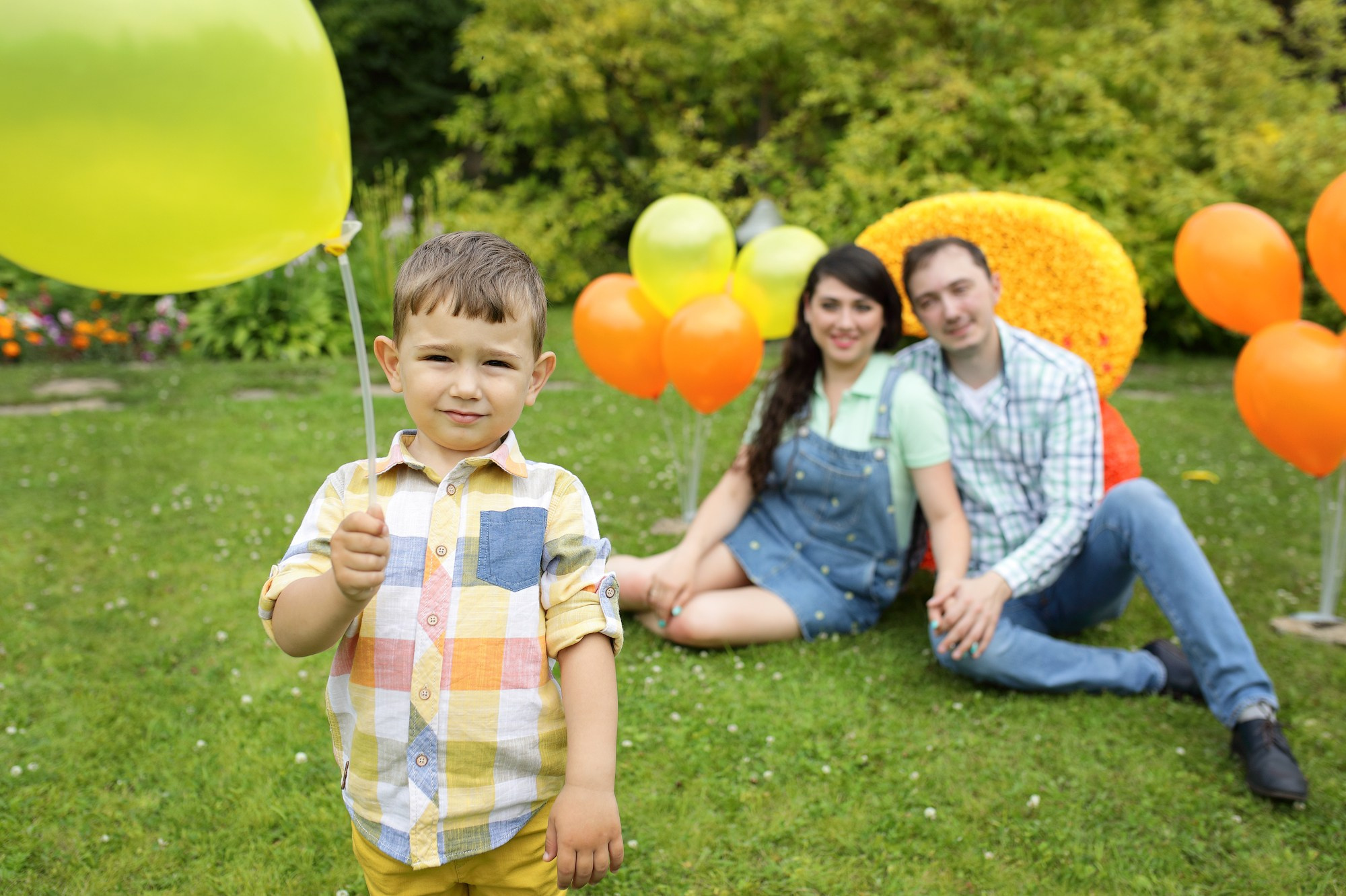 Семейные фотосессии на улице. Свадебный и семейный фотограф и видеограф в Екатеринбурге Полянские Тимур и Анастасия