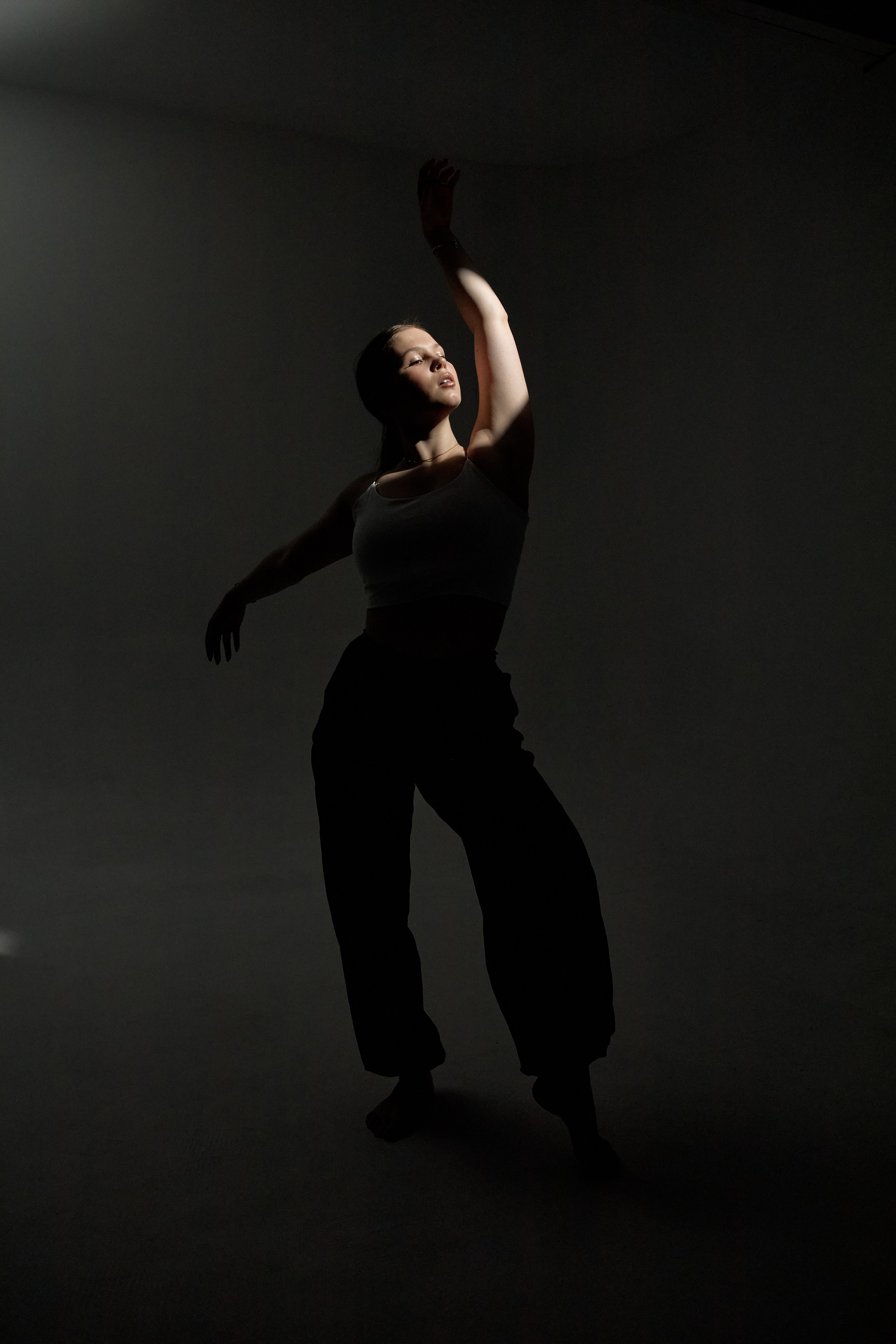 Танец. Фотограф Алексей Яковлев