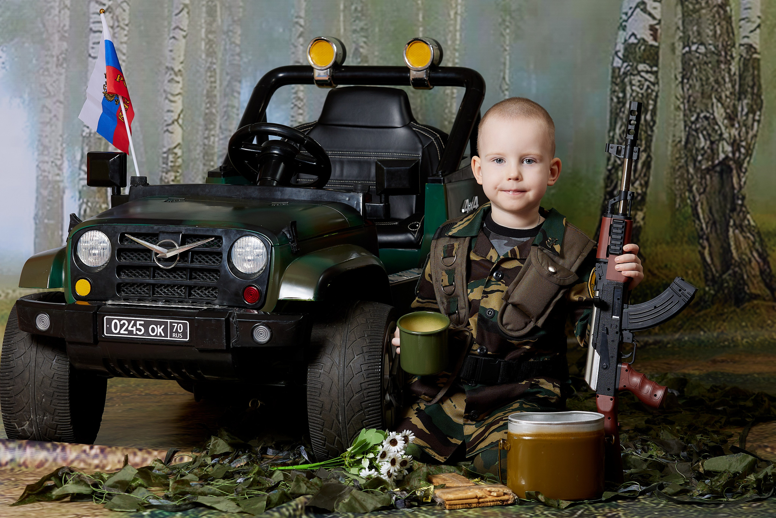 Военный автомобиль. Детская выездная фотостудия