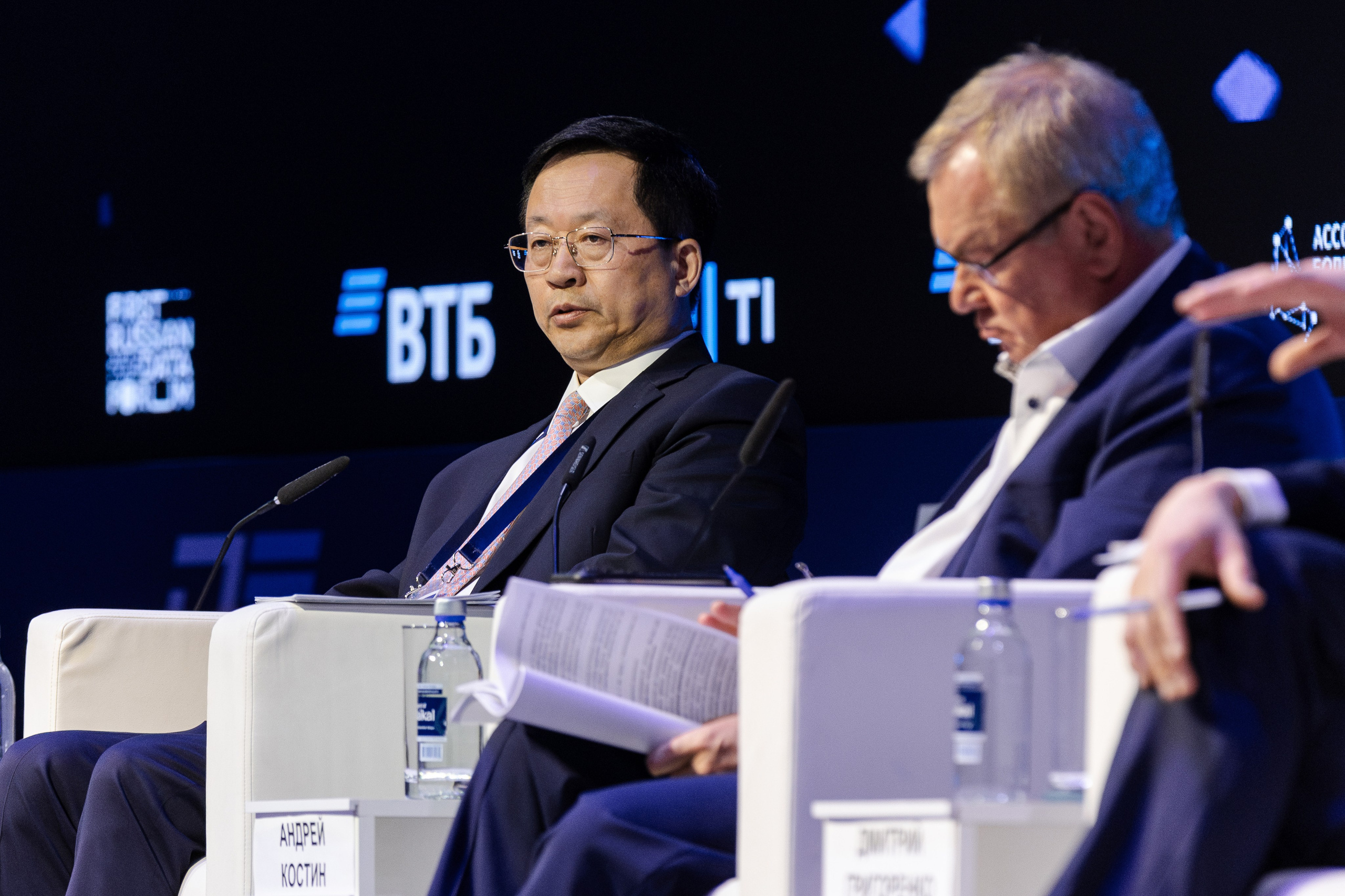 Data Fusion. Свадебный репортажный фотограф в Москве