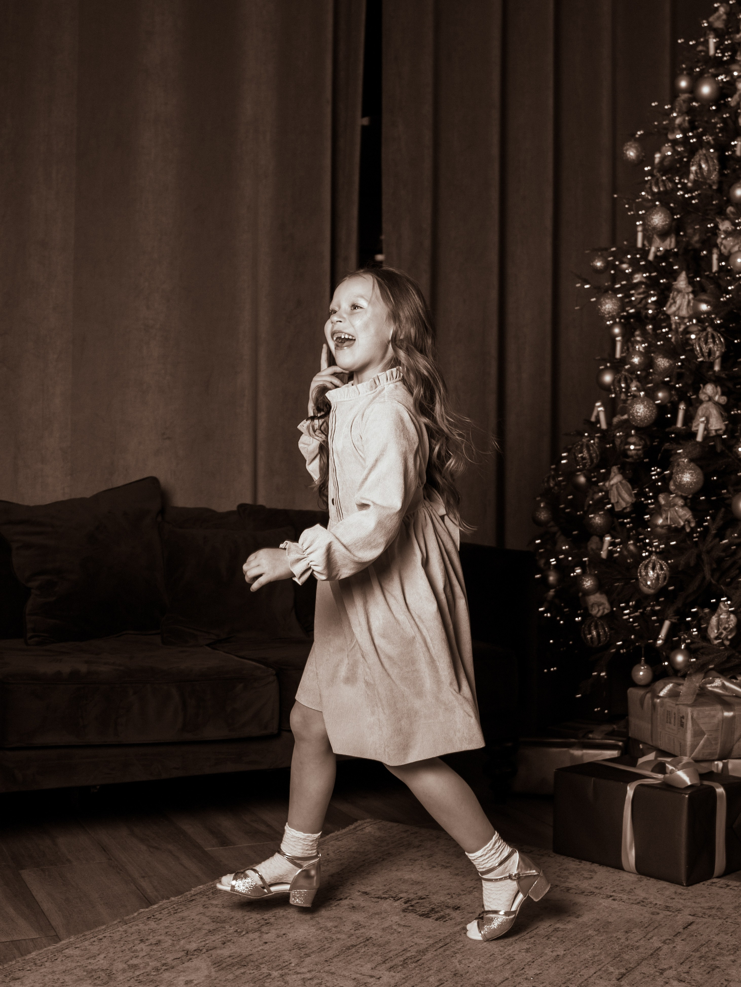 Мама с дочкой, новогодняя сьемка. Свадебный и семейный фотограф в Москве Мила Широких