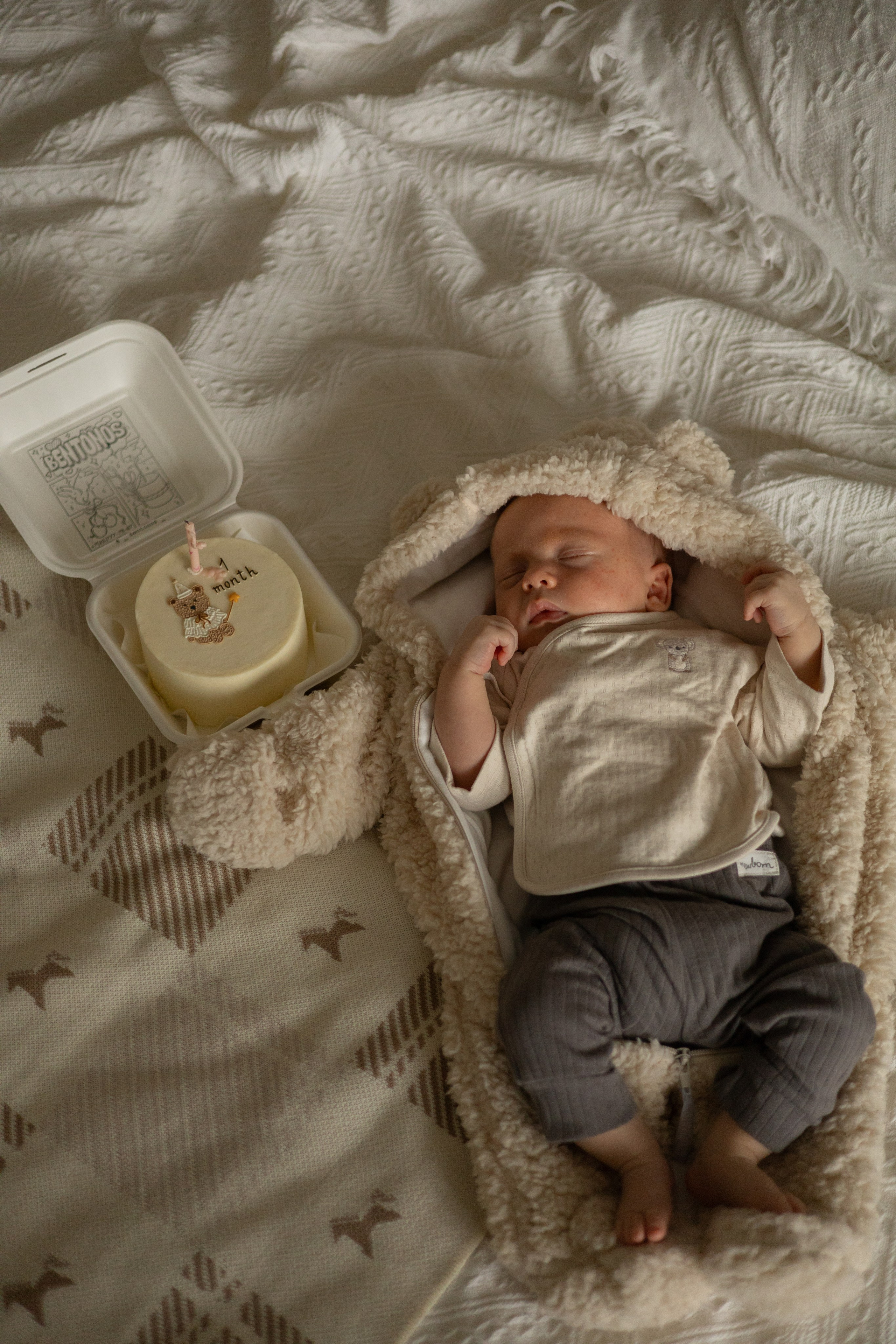 Мише 1 месяц. Главная