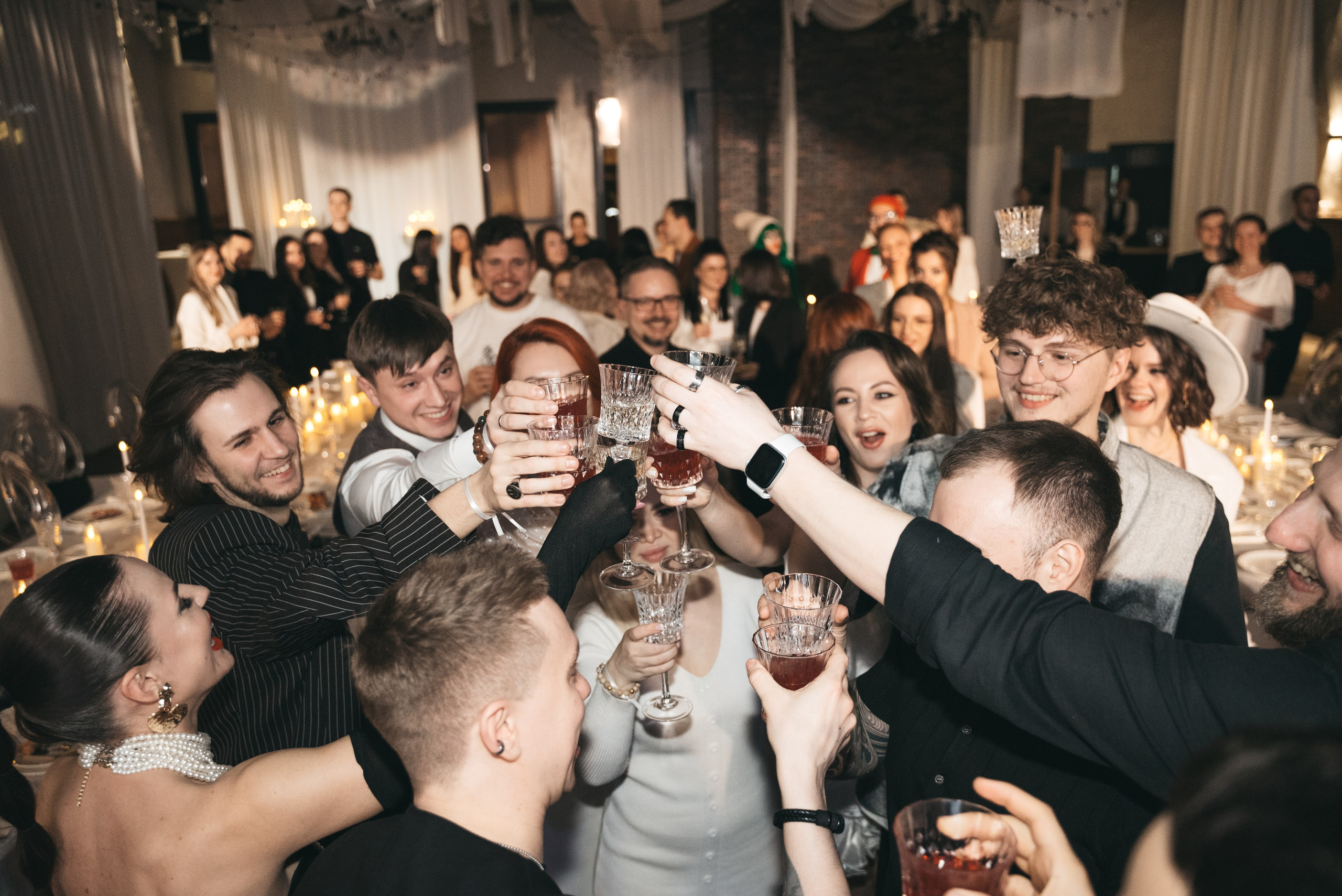 WhiteRoom Pre-wedding. Репортажный и свадебный фотограф в Сургуте