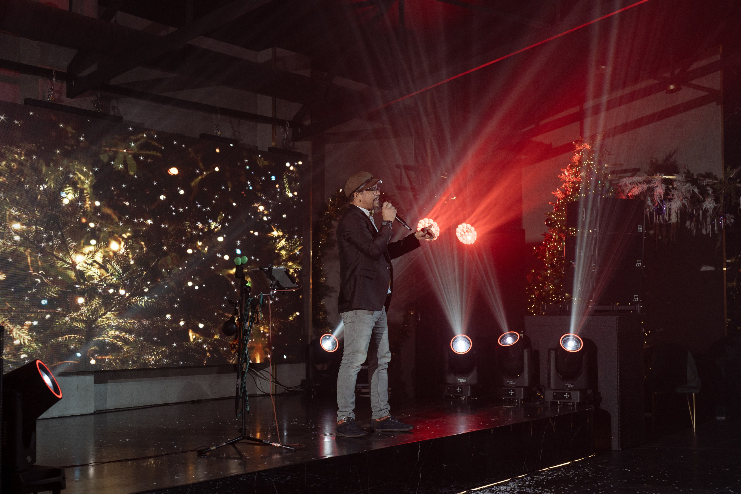 Альбион Тур