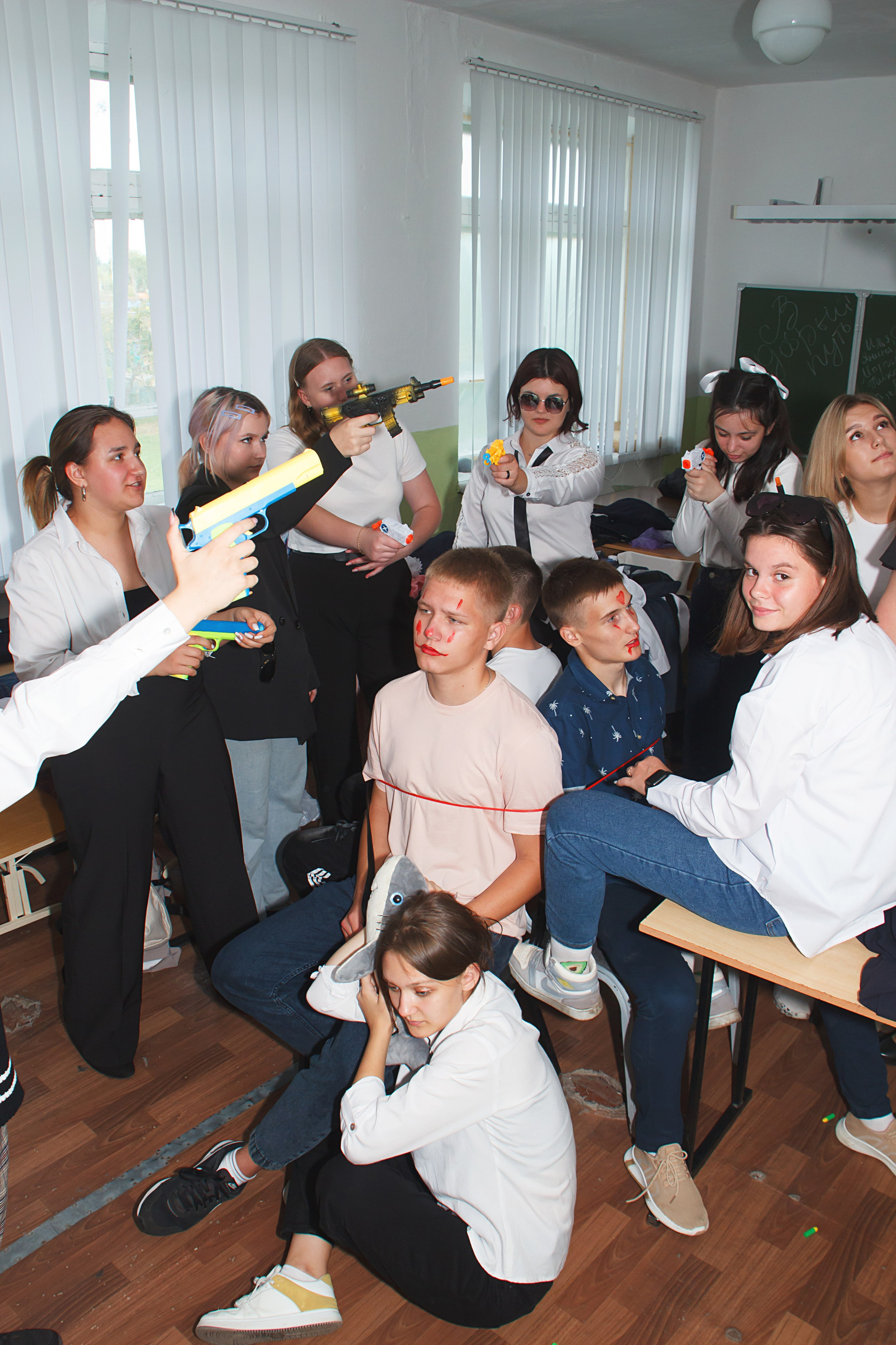 Выпускной альбом 2023. Фотограф и видеограф в Омск/Москва Сащенко Лера