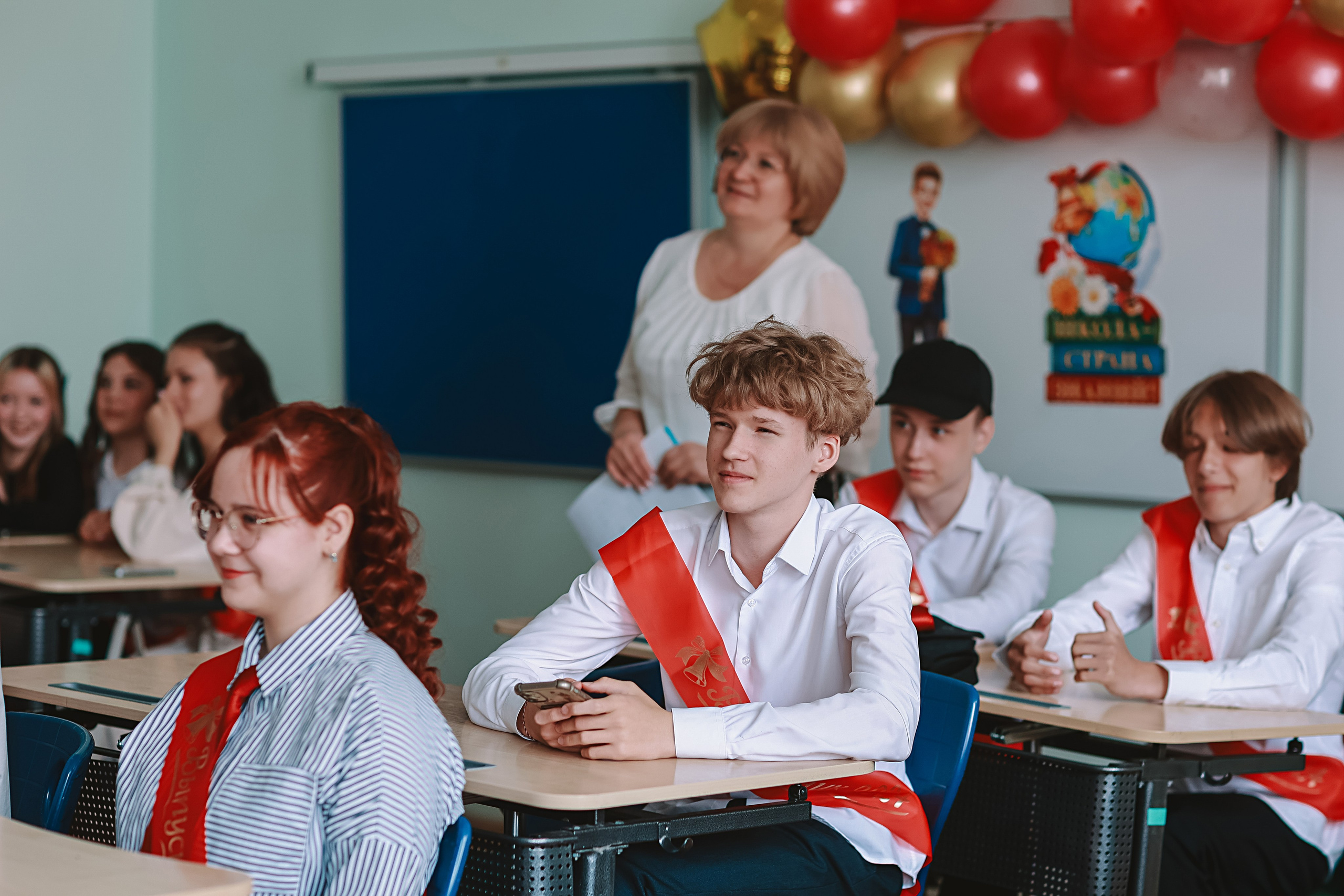 Последний звонок. Семейный фотограф Тюмень, фотограф на роды Салмина Мария