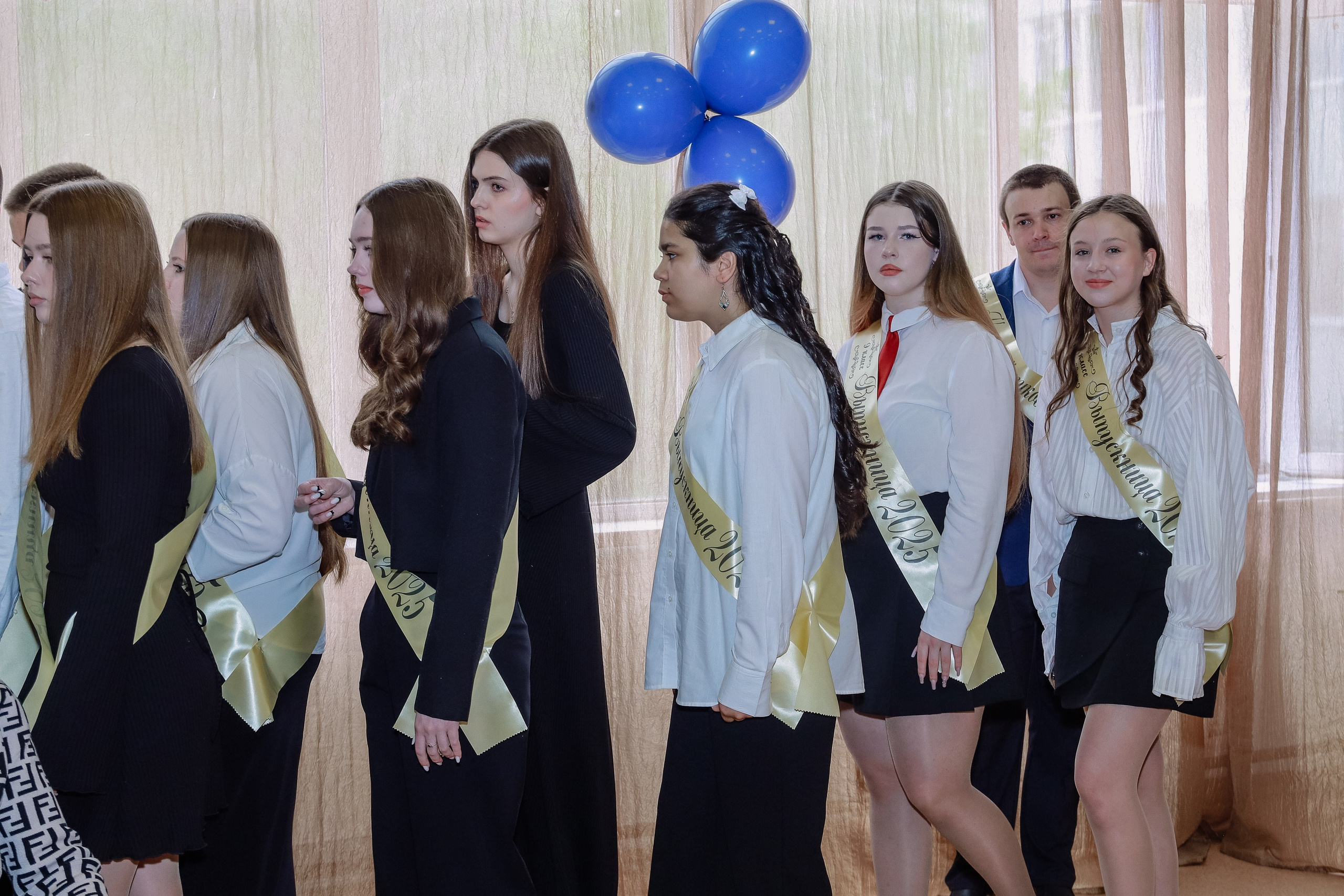 Последний звонок 9 кл № 26. Фотограф Юлия Мальцева