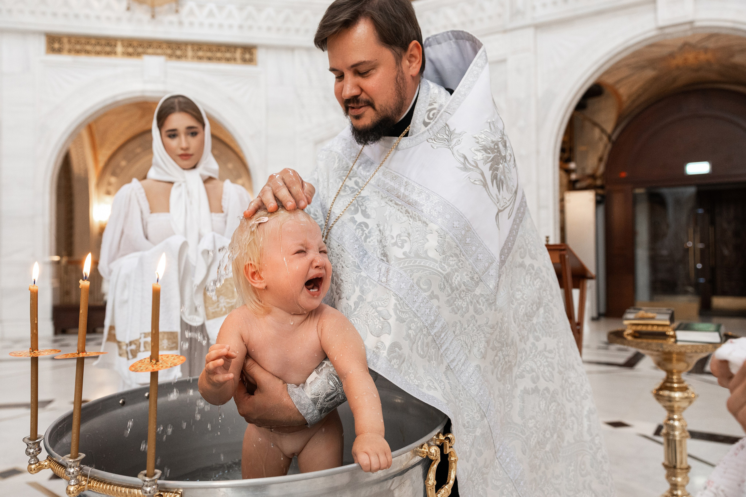 Крещение Аделины. Фотограф Крещение, Выписка москва