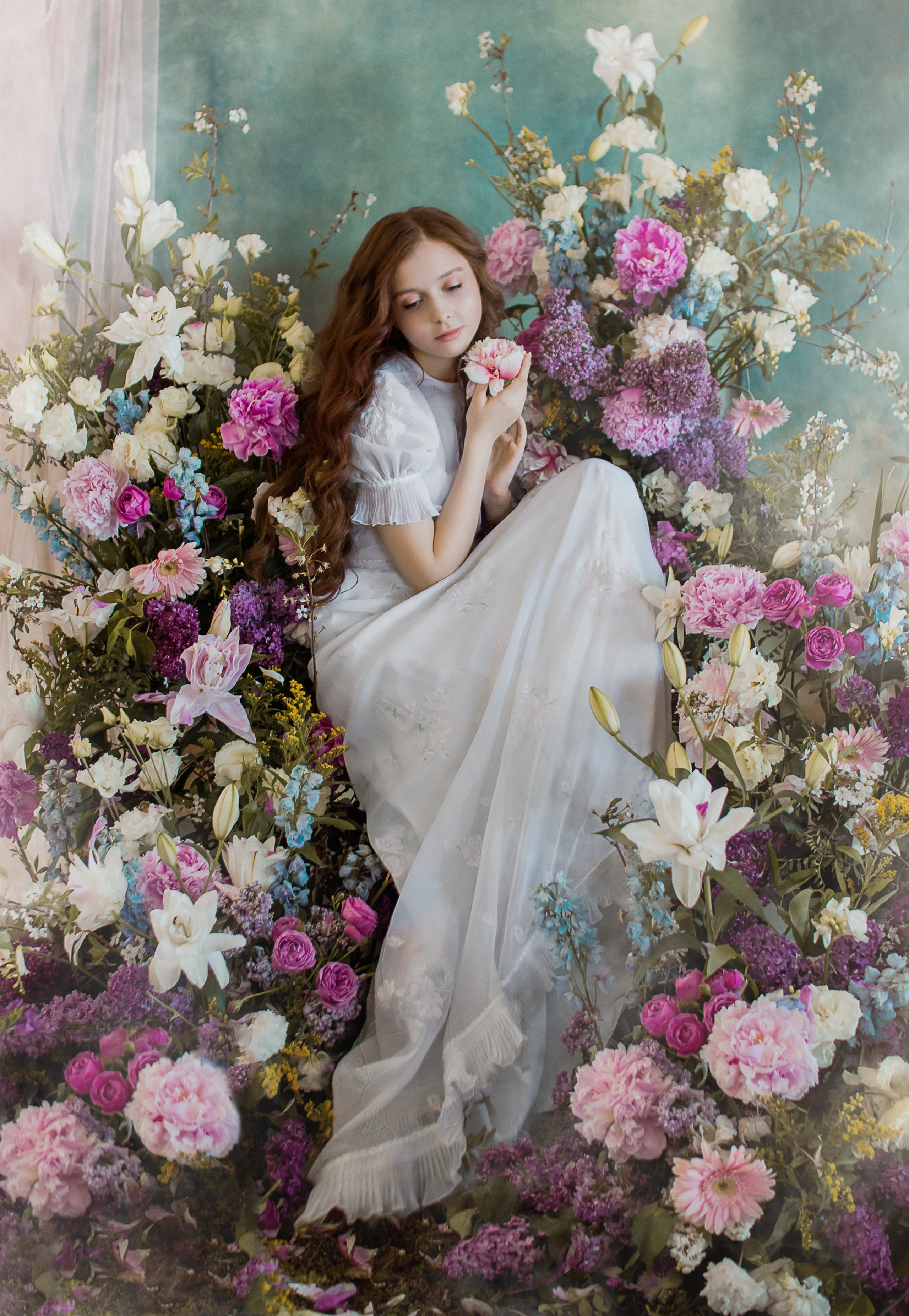 Девушка в цветах