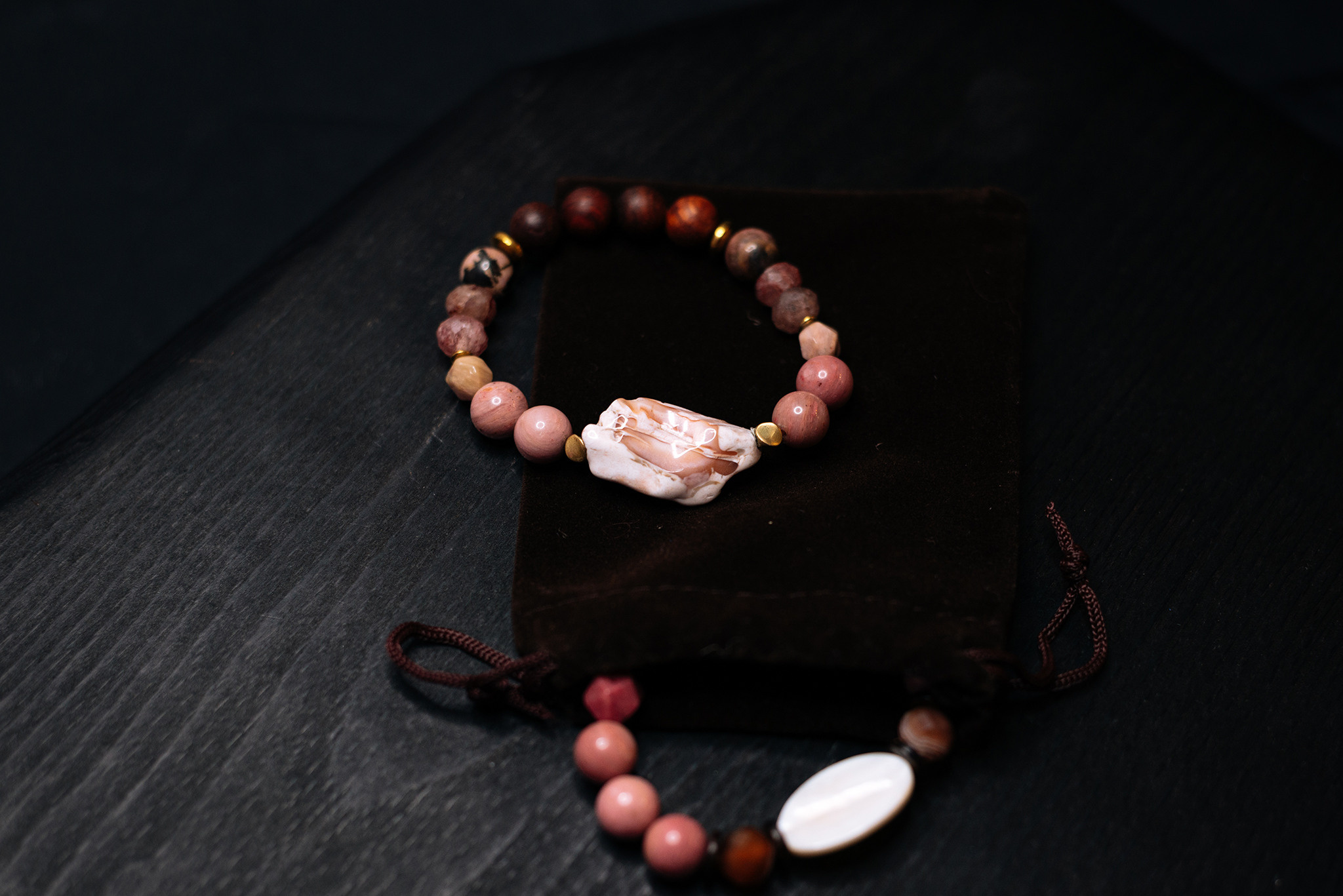 WAXFLOWERS bracelets. Black collection. Репортажный фотограф в Санкт-Петербурге Анастасия Клёпова