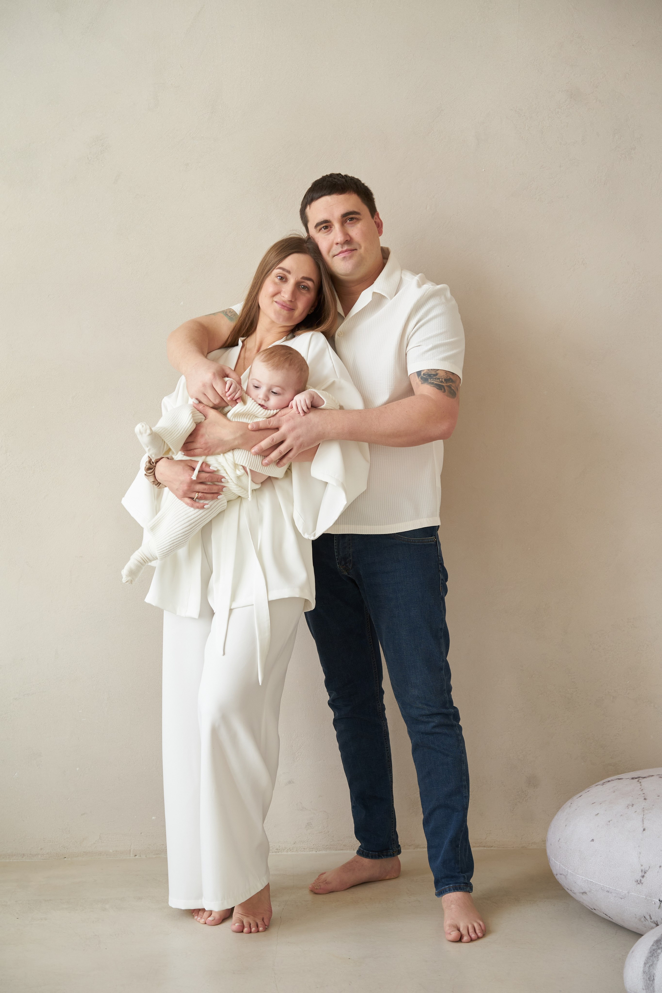 Семейная фотосессия в студии. Фотограф Екатеринбург Кокшарова Александра