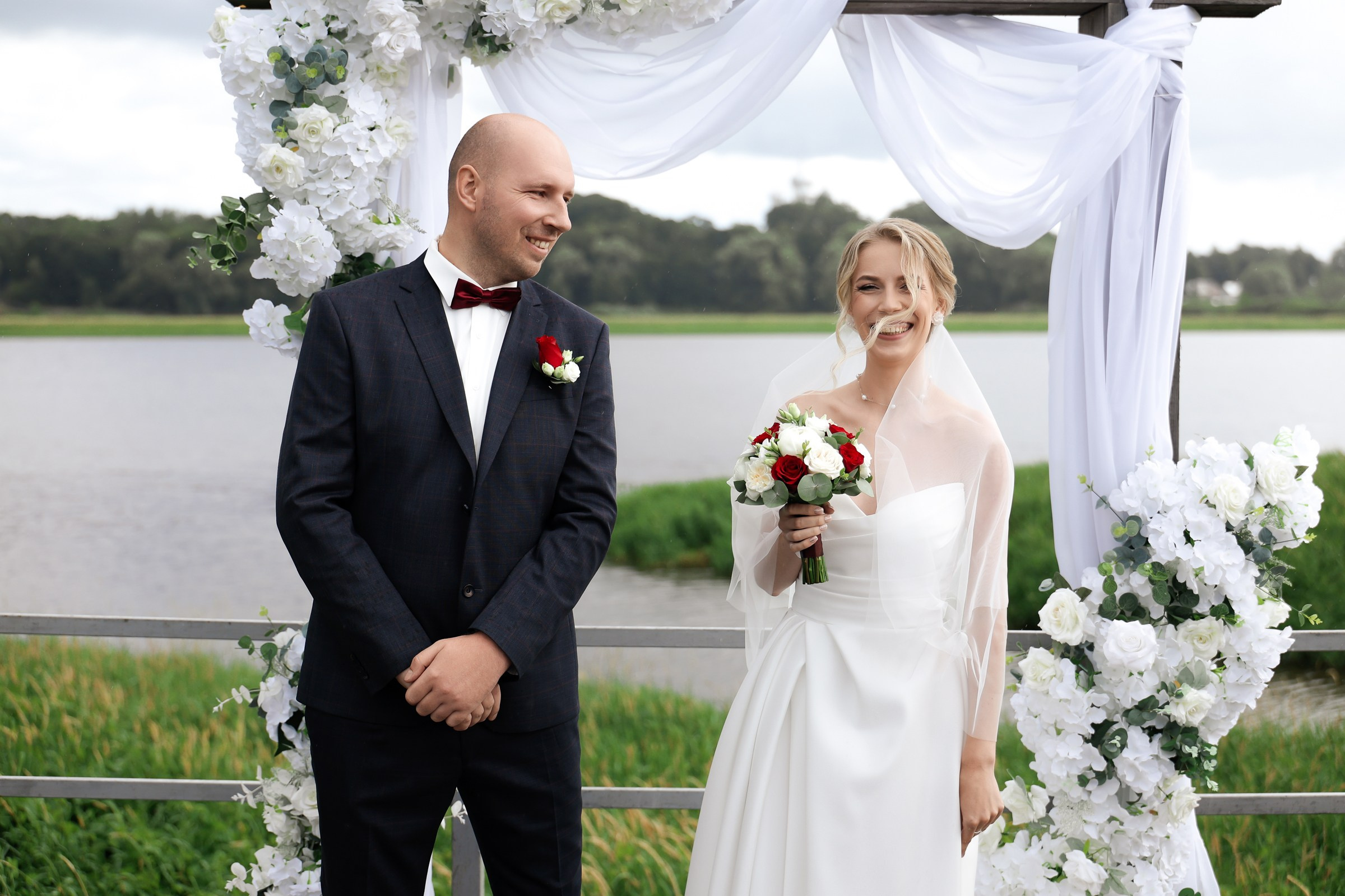 Михаил и Ирина. 2024. Свадебный фотограф Великий Новгород Станислав Кособудский