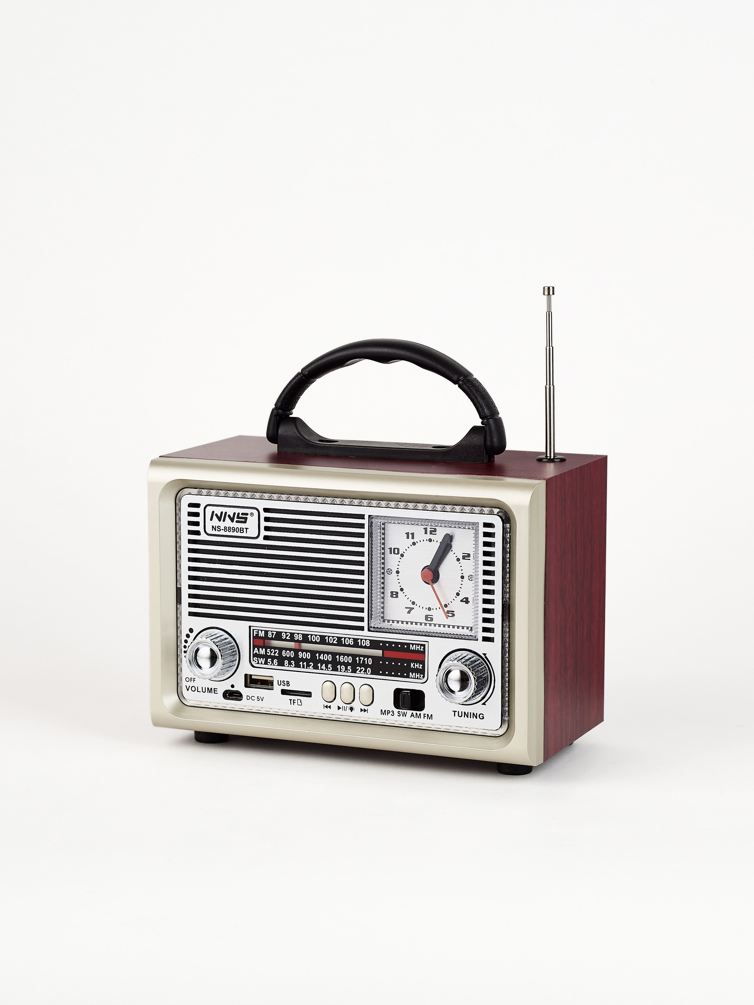 Радио. Предметный фотограф, инфографика и видео в Санкт-Петербурге