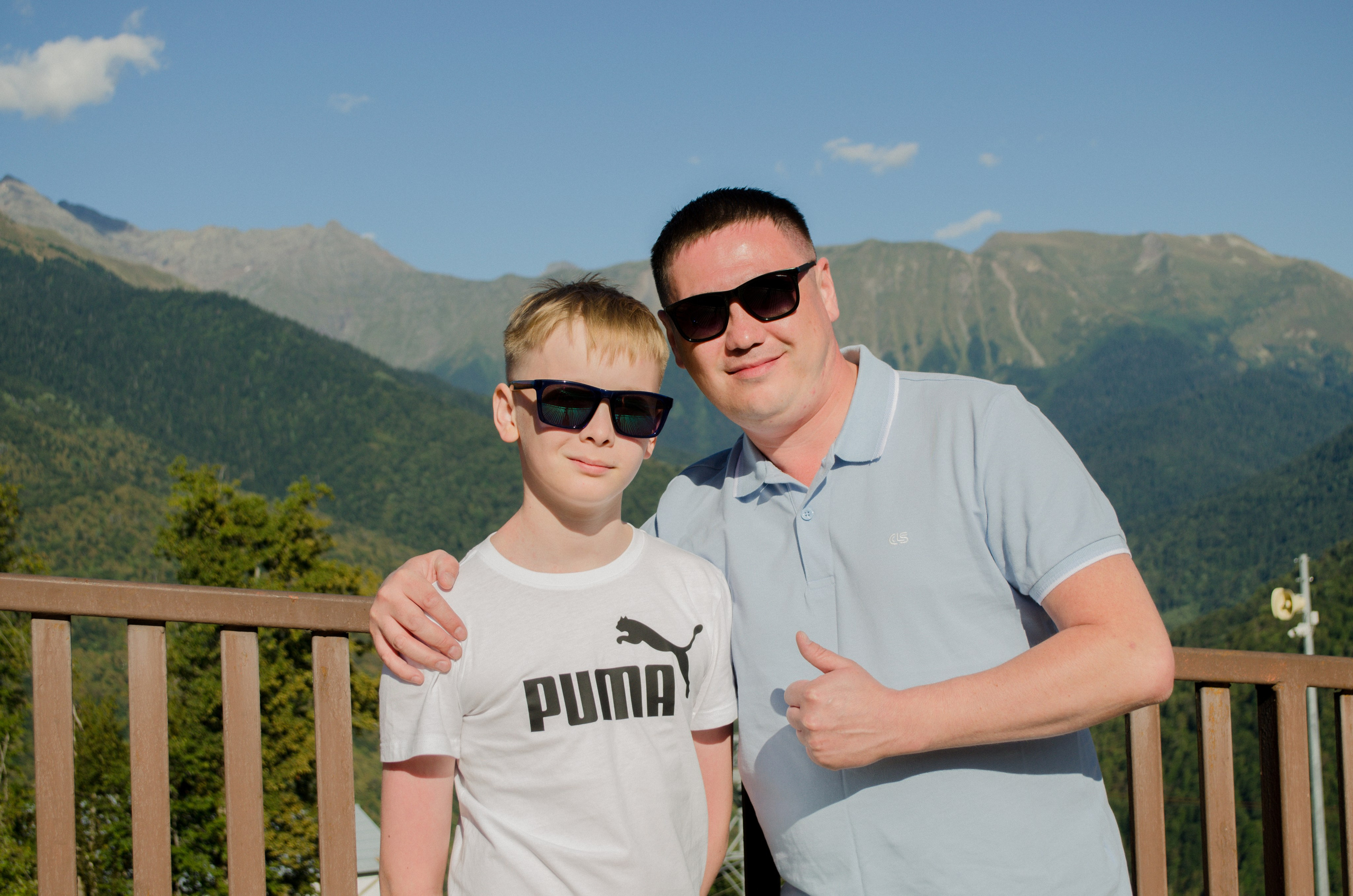 Папа и сын. Фотограф