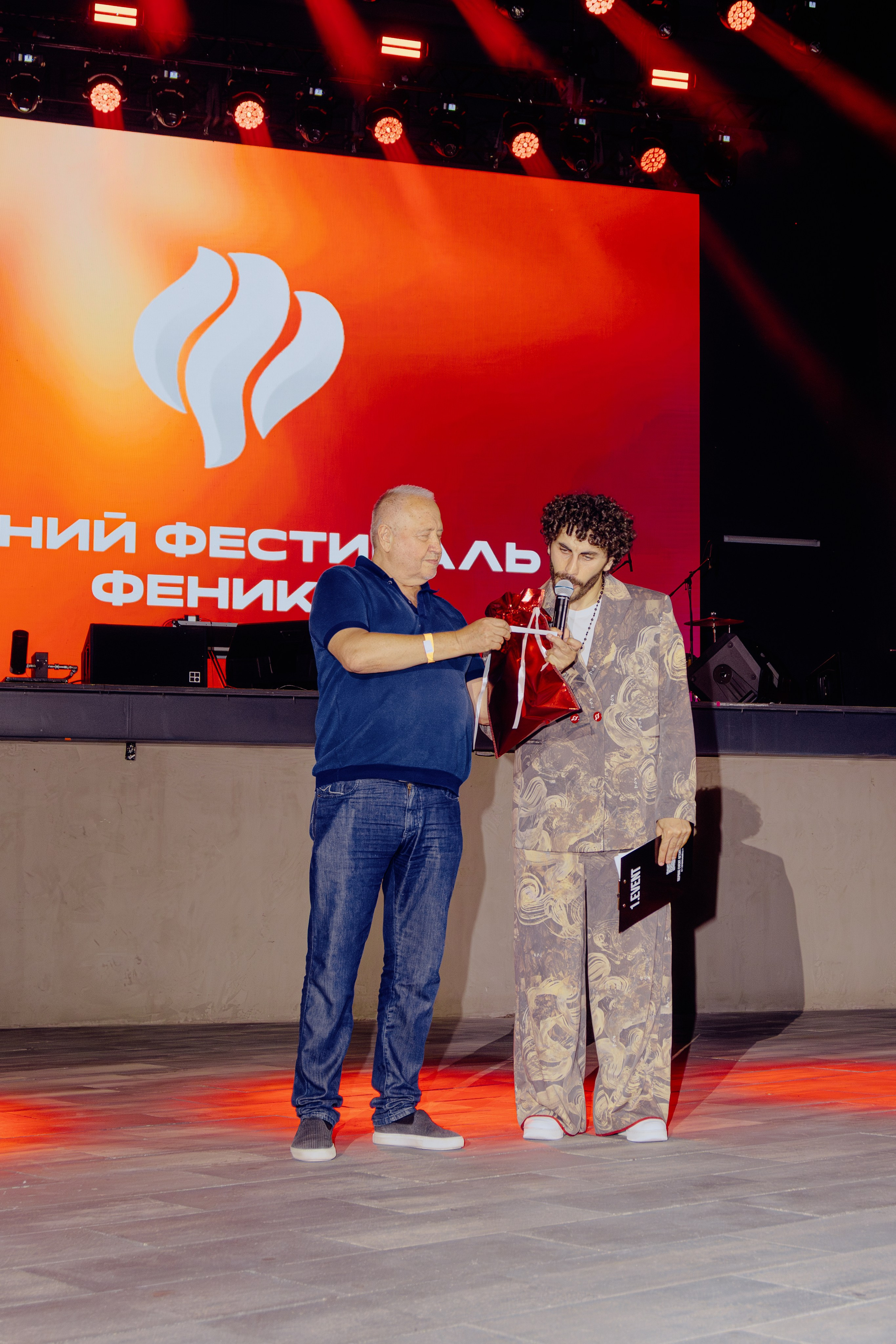 Репортажная съёмка корпоратива компании Феникс. Портретный фотограф в Ростове-на-Дону Антон Казарин