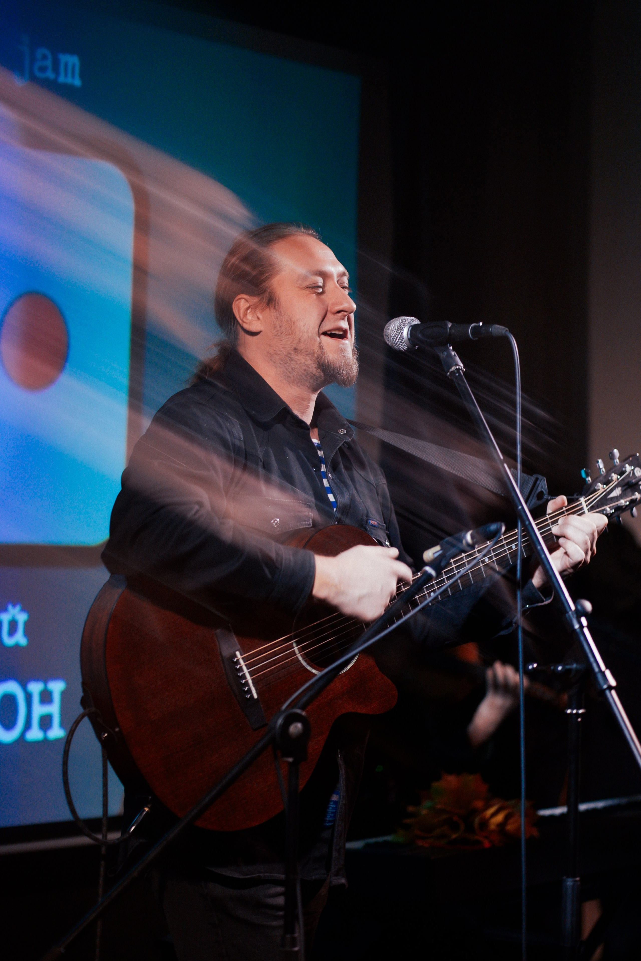 Открытый диктофон. Репортажный фотограф в Санкт-Петербурге. Фотограф на мероприятие в СПБ