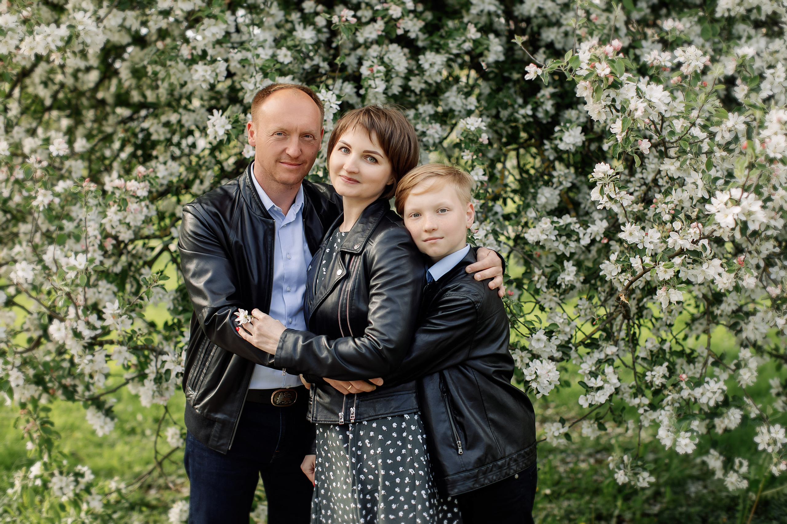 Семейная съёмка в цветении. Свадебный и семейный фотограф в Калининграде Макарова Татьяна