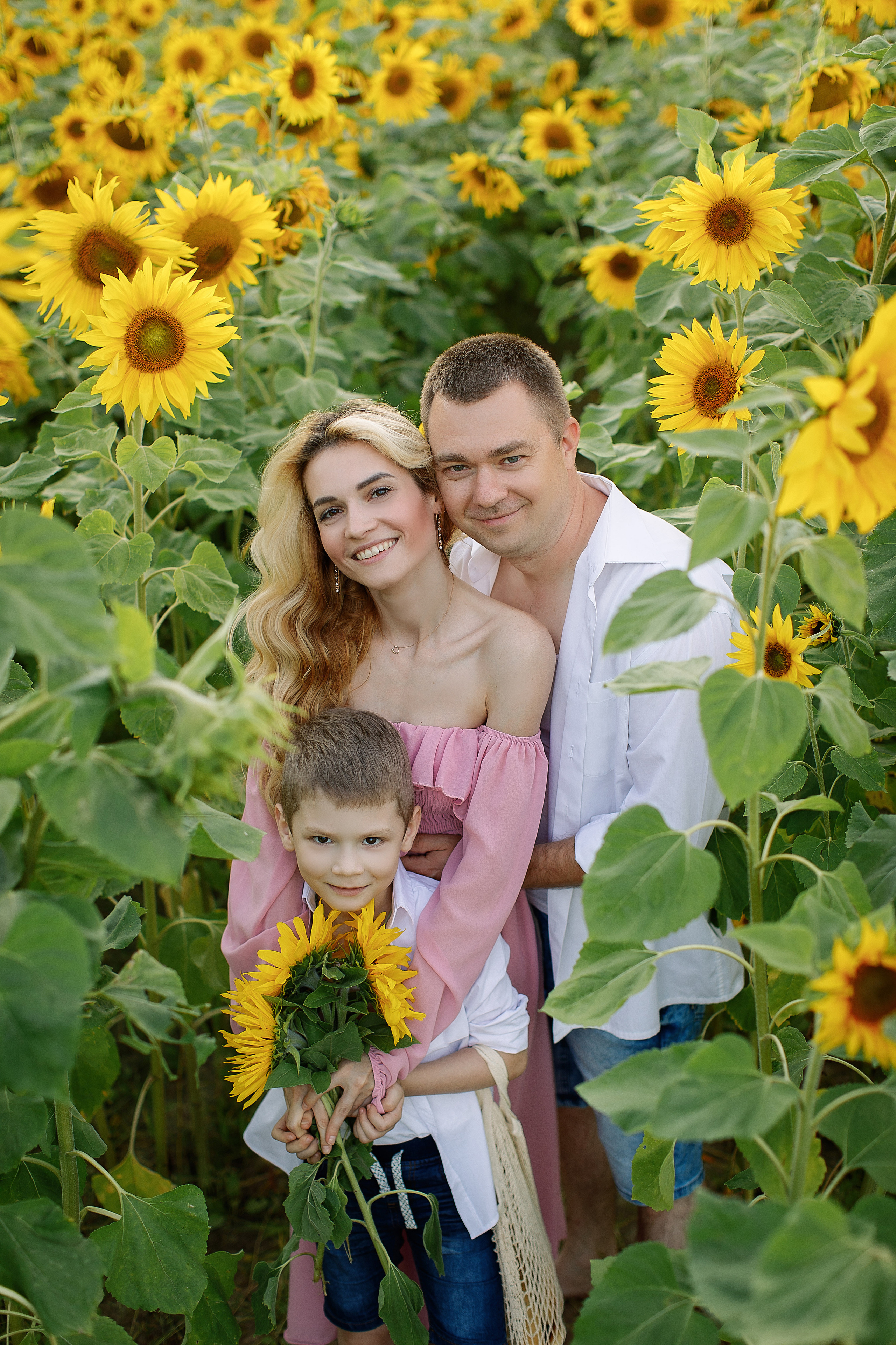 Съёмка в подсолнухах. Свадебный и семейный фотограф в Калининграде Макарова Татьяна