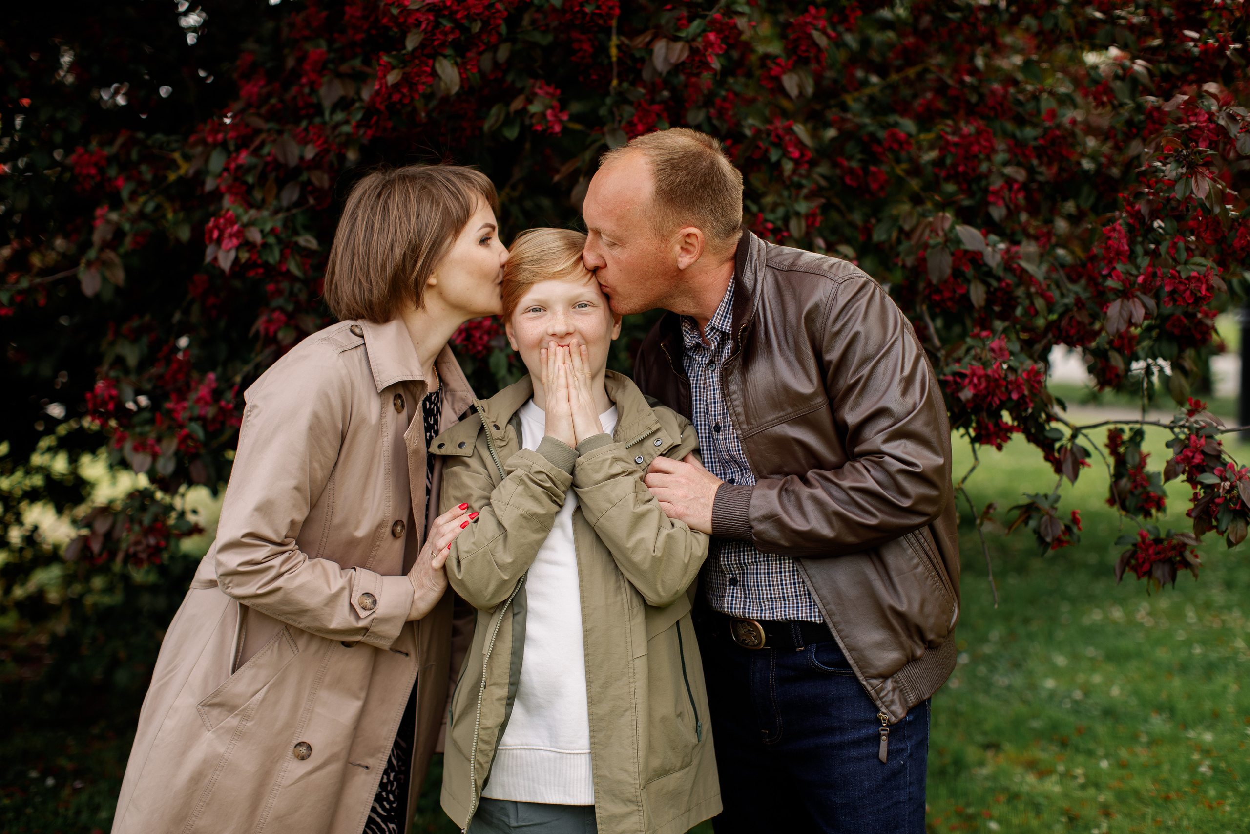 Семейная съёмка в цветении. Свадебный и семейный фотограф в Калининграде Макарова Татьяна