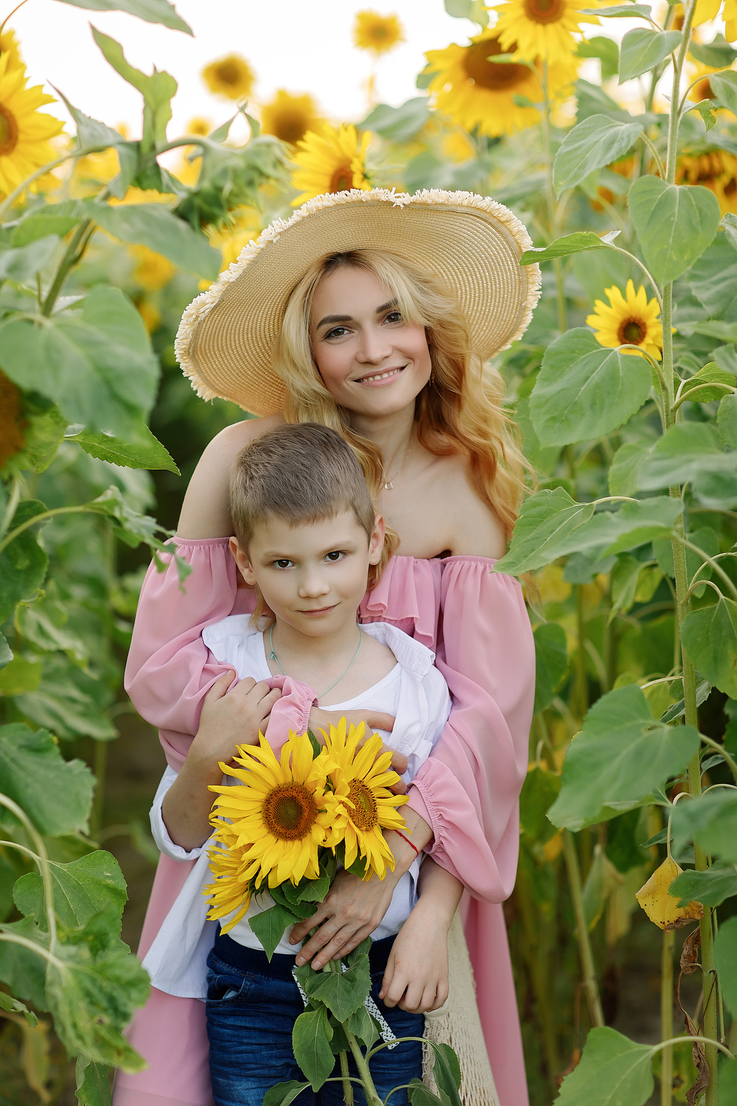 Съёмка в подсолнухах. Свадебный и семейный фотограф в Калининграде Макарова Татьяна