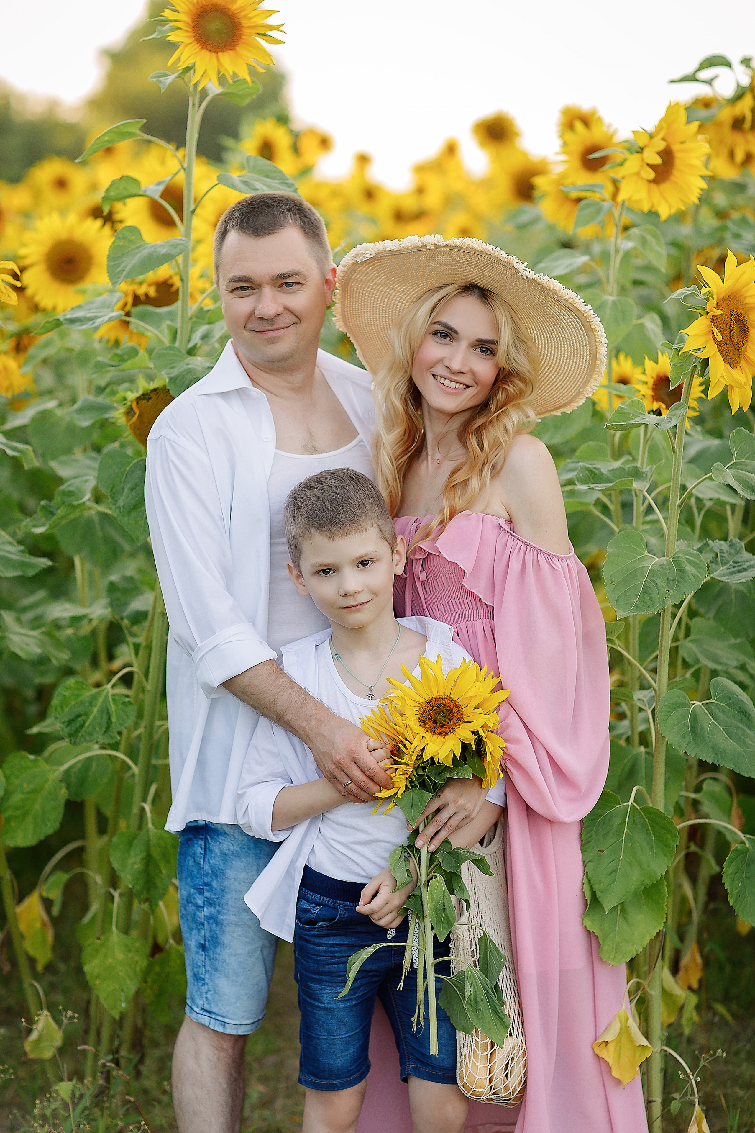 Съёмка в подсолнухах. Свадебный и семейный фотограф в Калининграде Макарова Татьяна