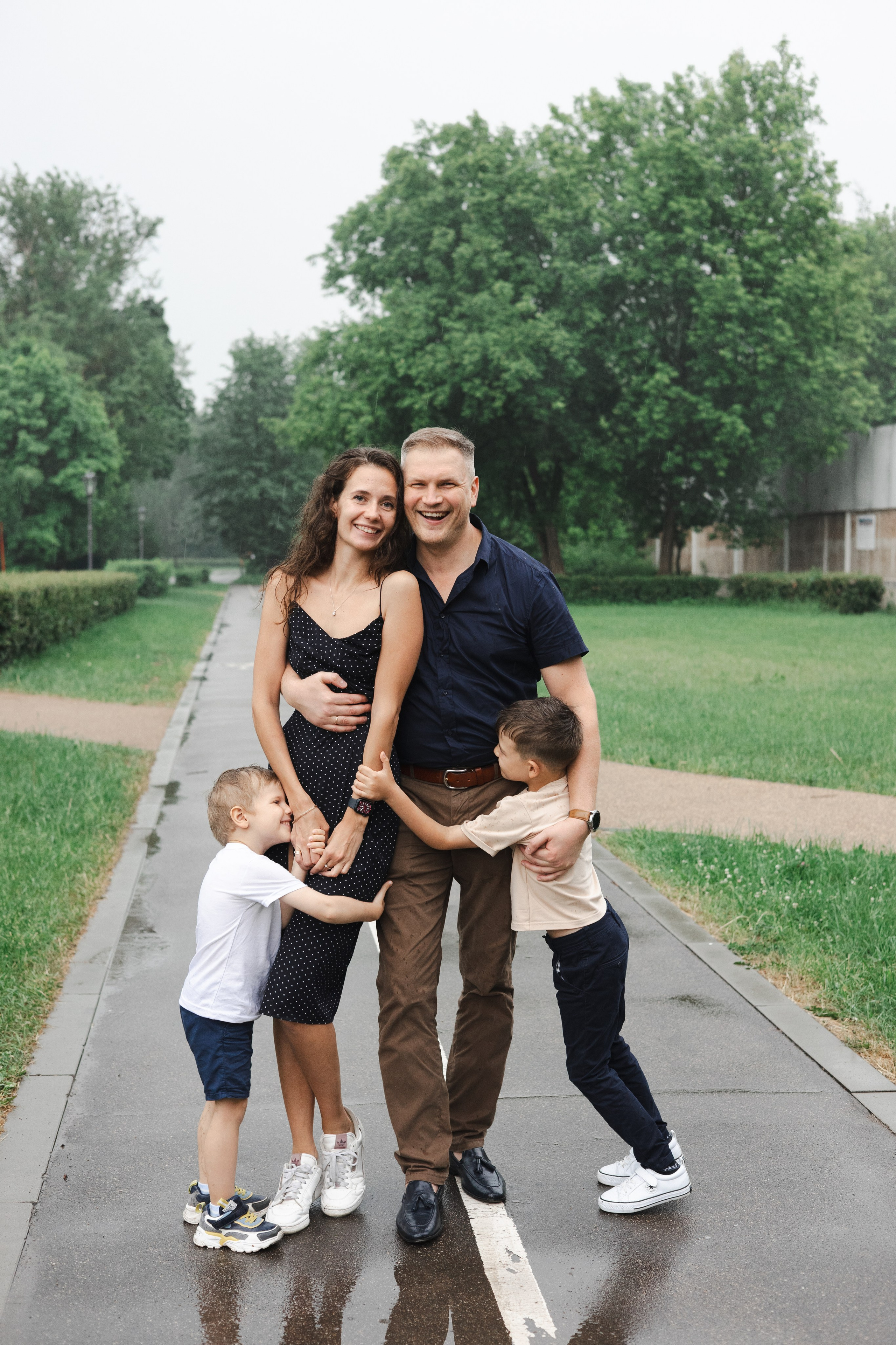 Андрей, Лиза с сыновьями. Портретный, свадебный, репортажный фотограф во Владивостоке Юлиана Джули Фокс