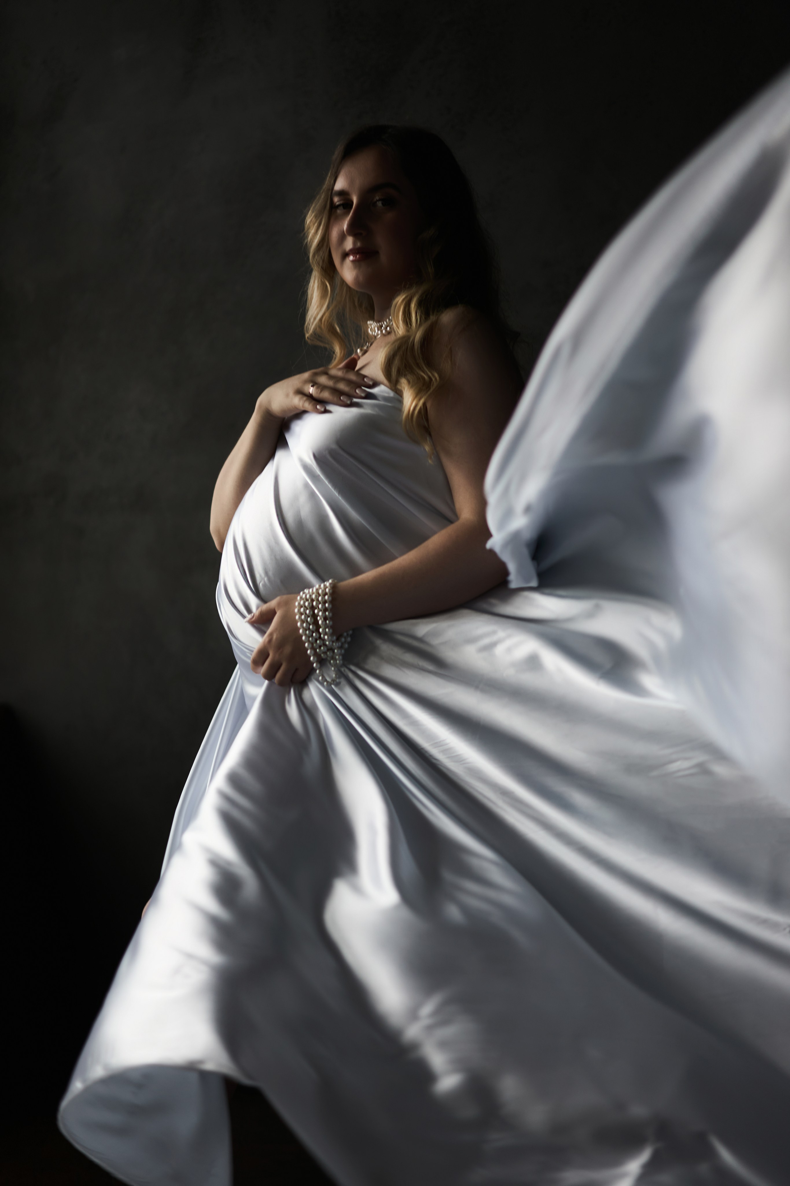 Беременная в ткани фотосессия 30 минут. Фотограф Екатеринбург Кокшарова Александра