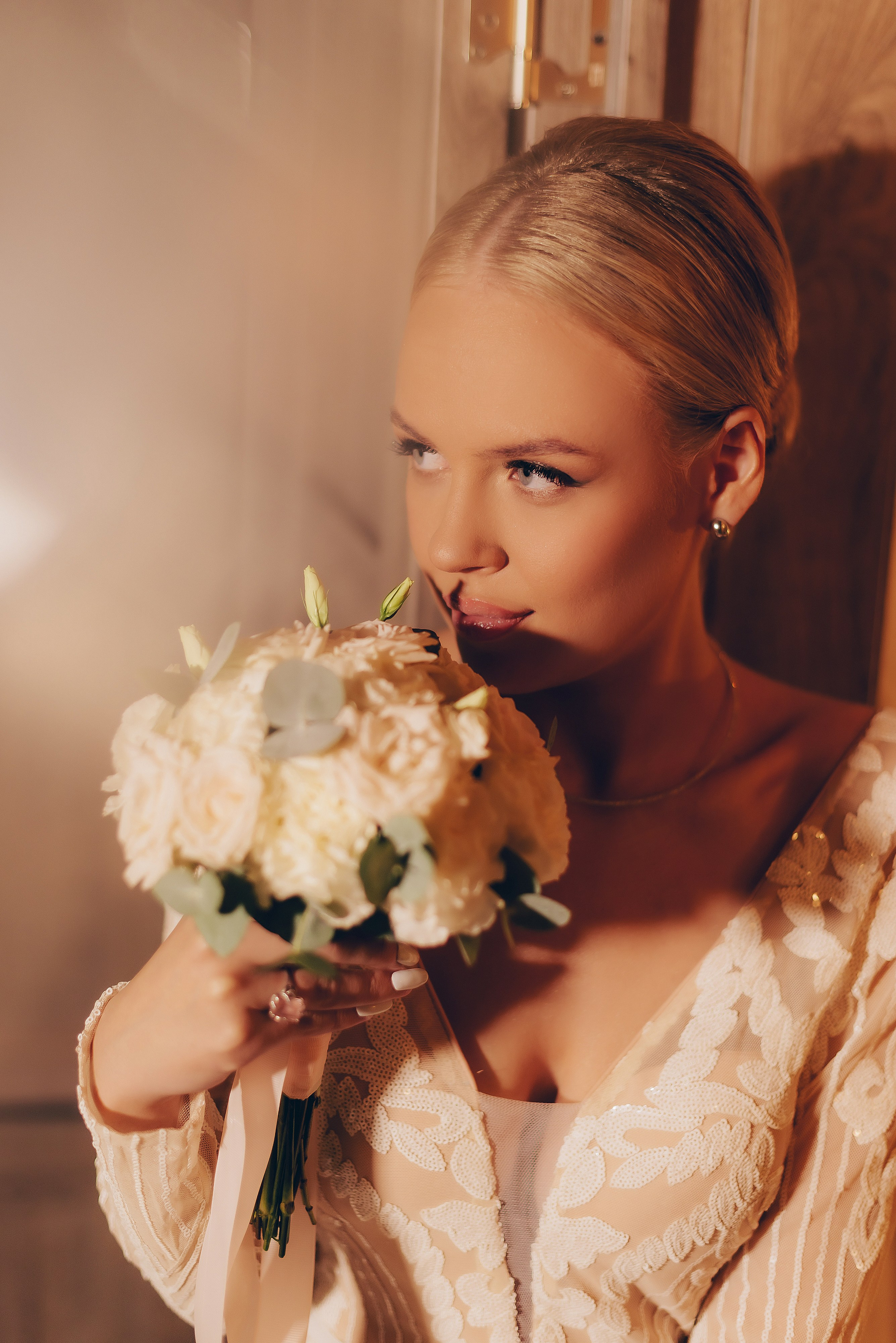 Сборы невесты Марии в экоотеле. Профессиональный фотограф Natali Aieteia