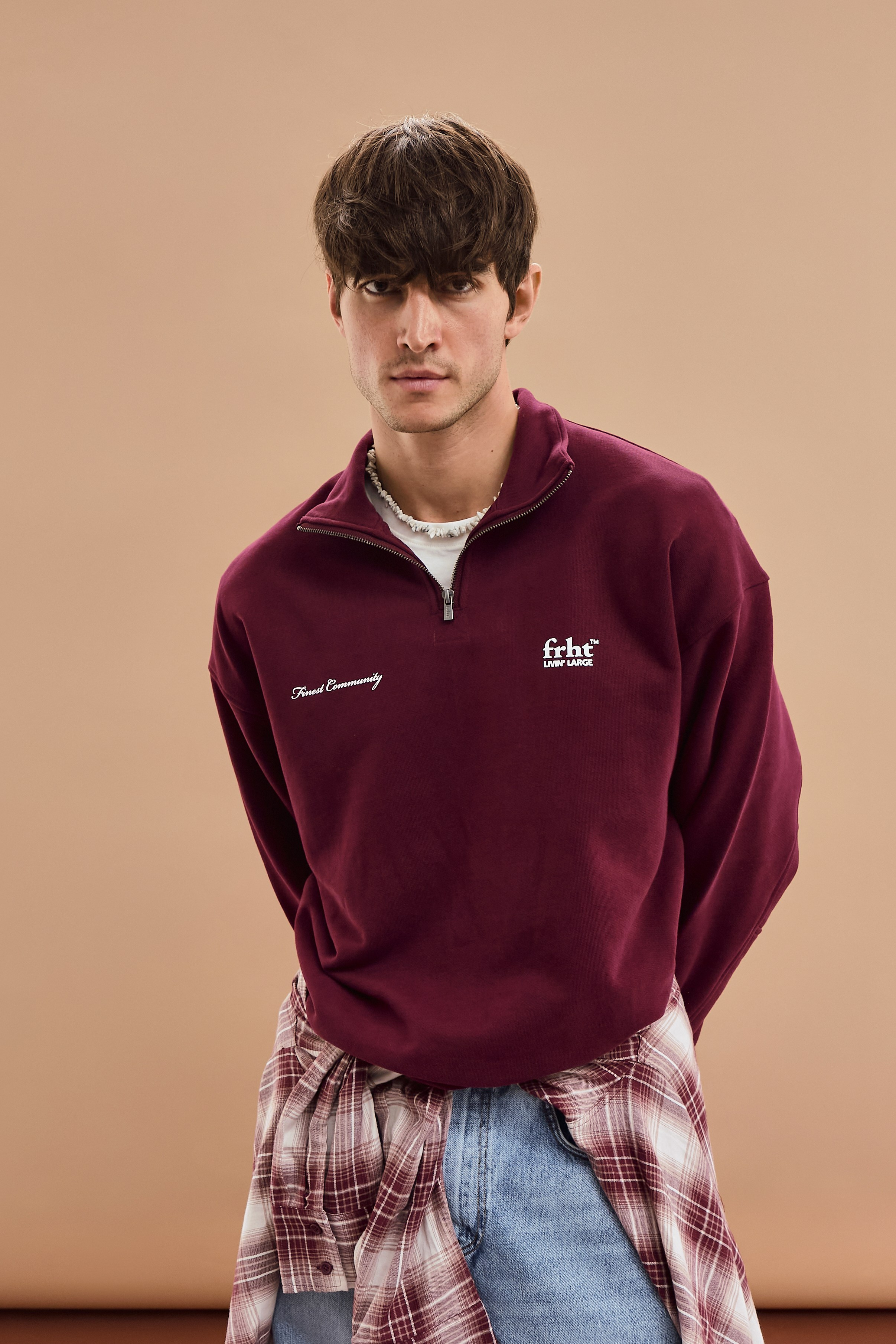 На бумажном фоне. Фотограф Москва| Вероника Полуэктова