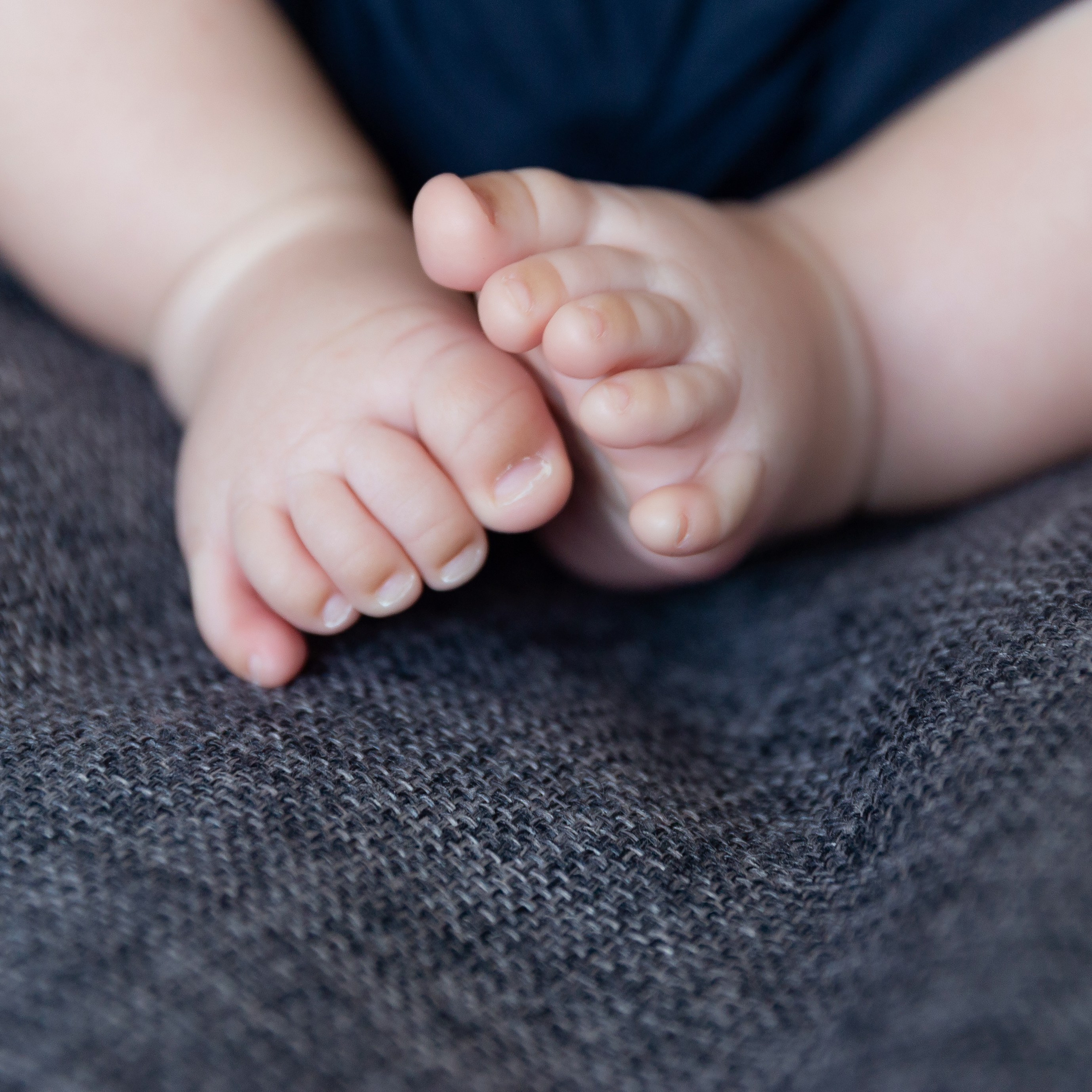 Аяулым и семья. Фотостудия Алматы. Семейная и детская фотостудия Family studio.Фотограф Алматы