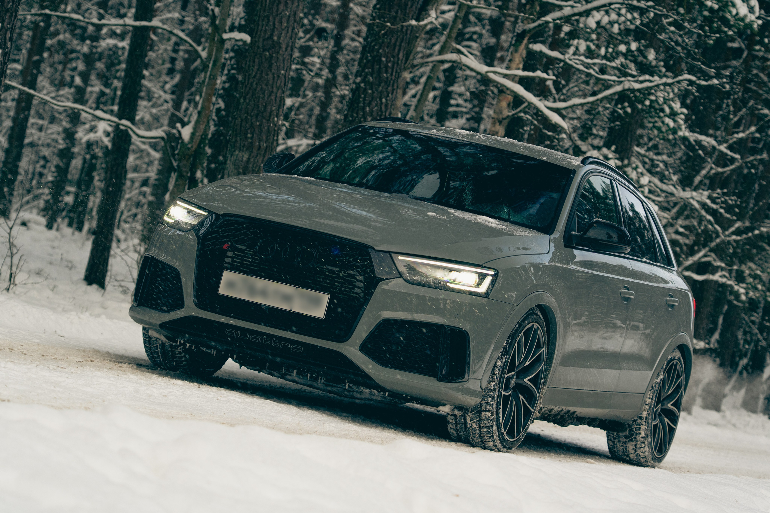 Audi Q3 Snow. Автомобильный фотограф в Санкт-Петербурге