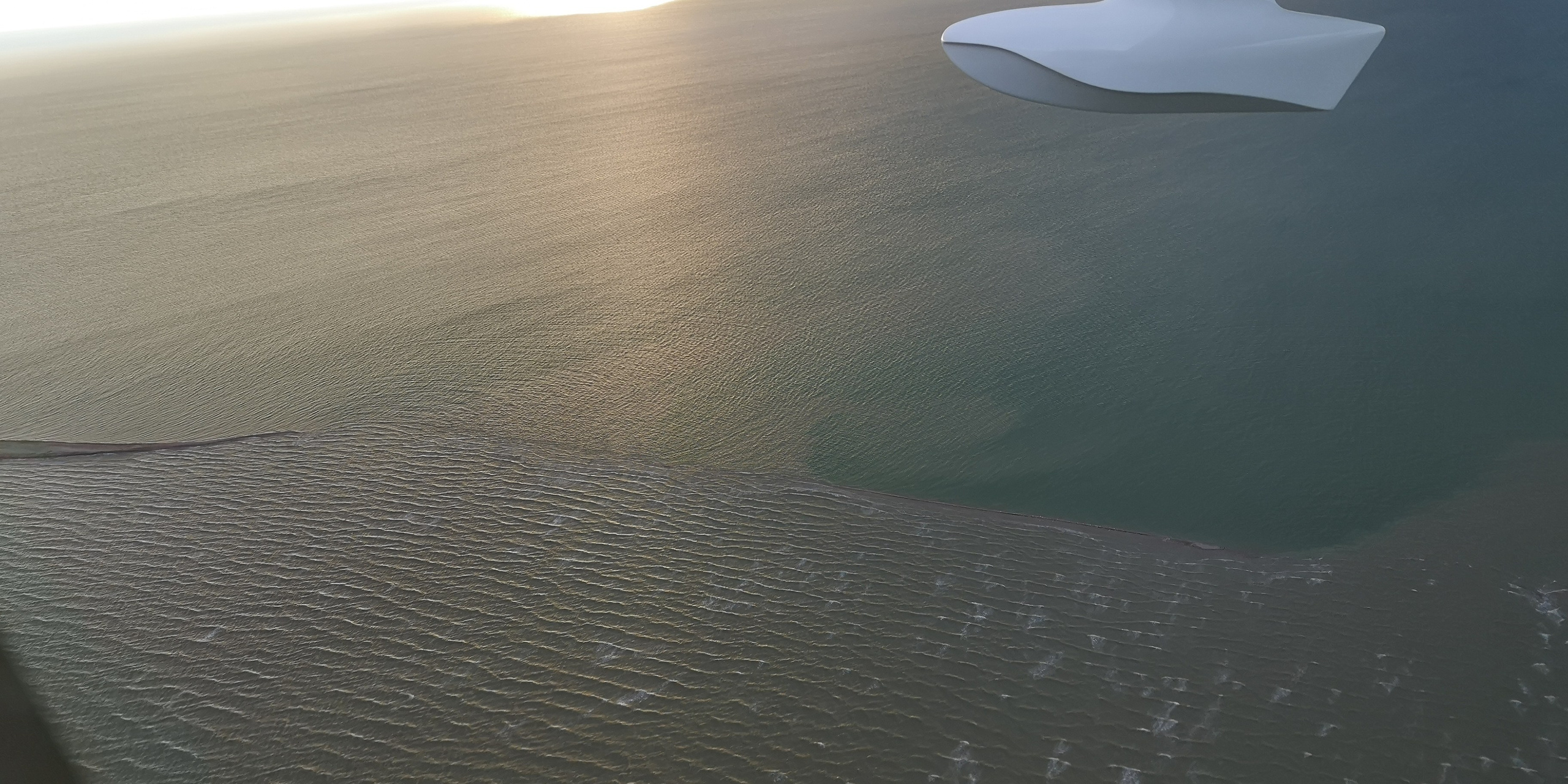 Каспийское море (наука на Ла-8) (2021 г.). Фотоальбом показывающий увлекательный мир авиации и мир медведей Андрея Иванова