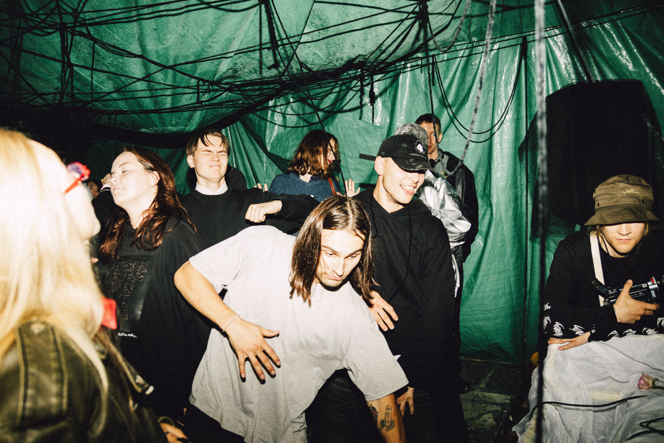 Тусовки. Фотограф Егор Огородов