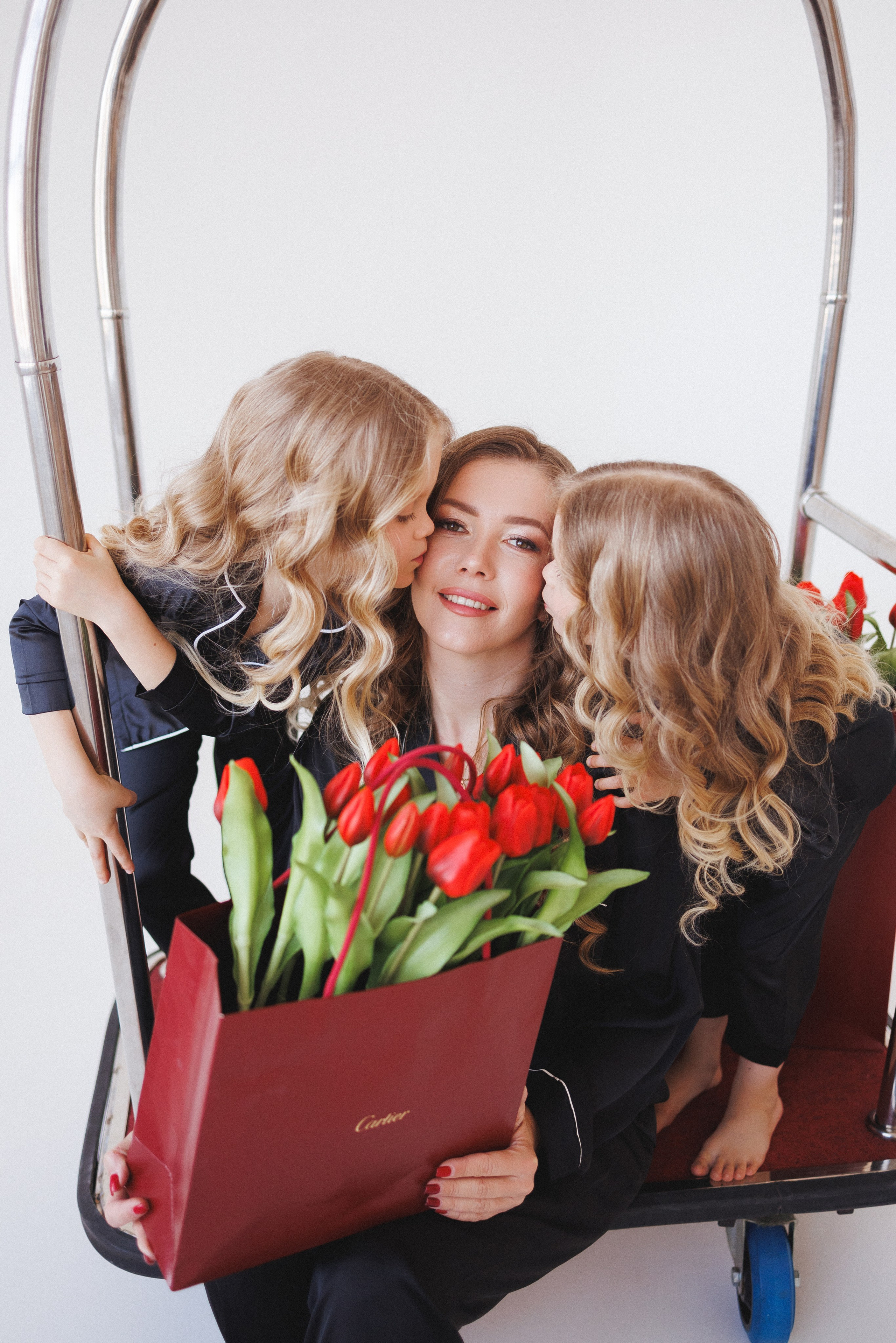 Фотосессия для девочек в тематике «Гардеробная». Семейный и детский фотограф в Краснодаре Анна Трашкова