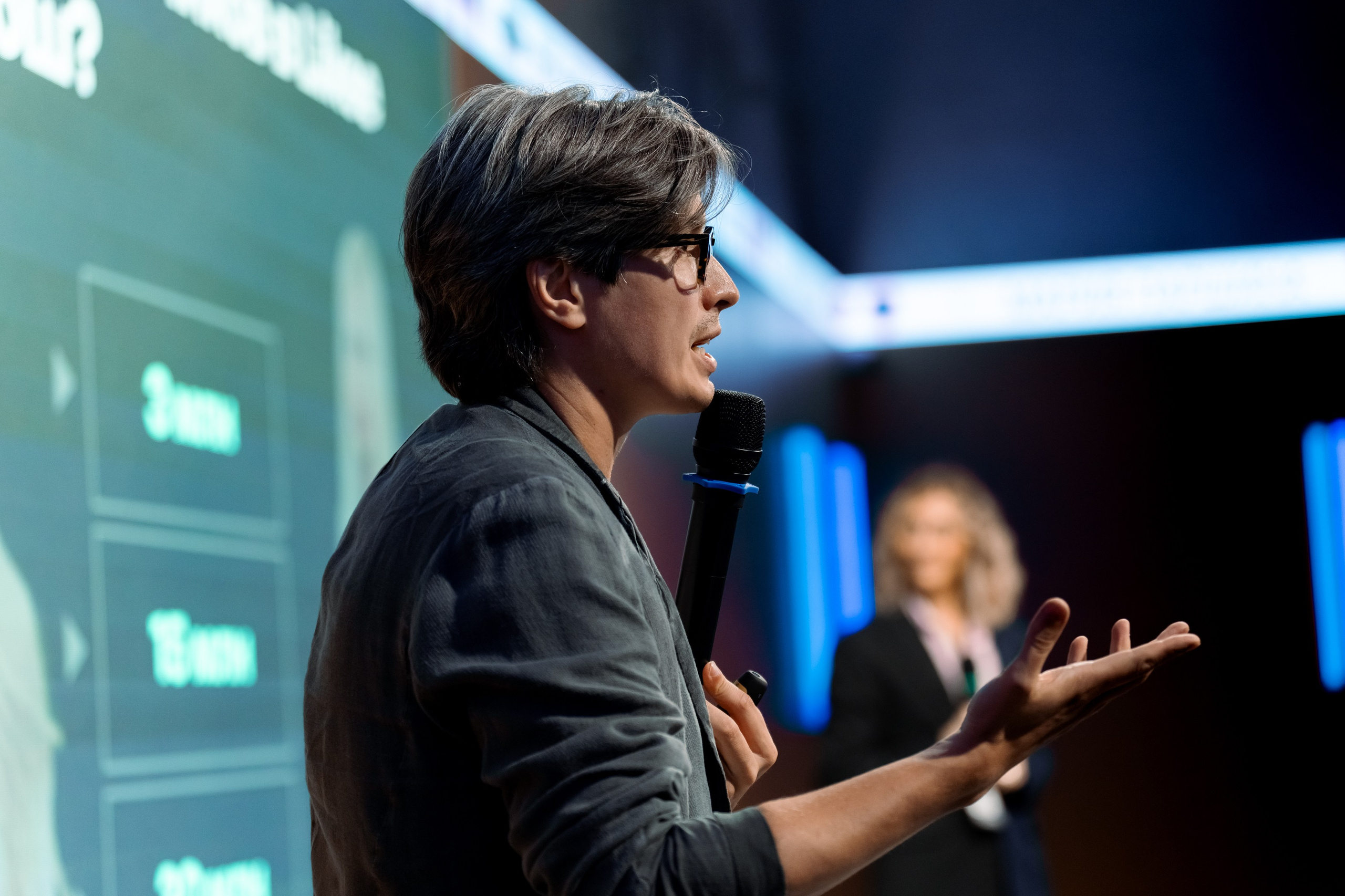 Like Share. Фотограф Дмитрий Алехин. Репортажная съемка мероприятий в Москве