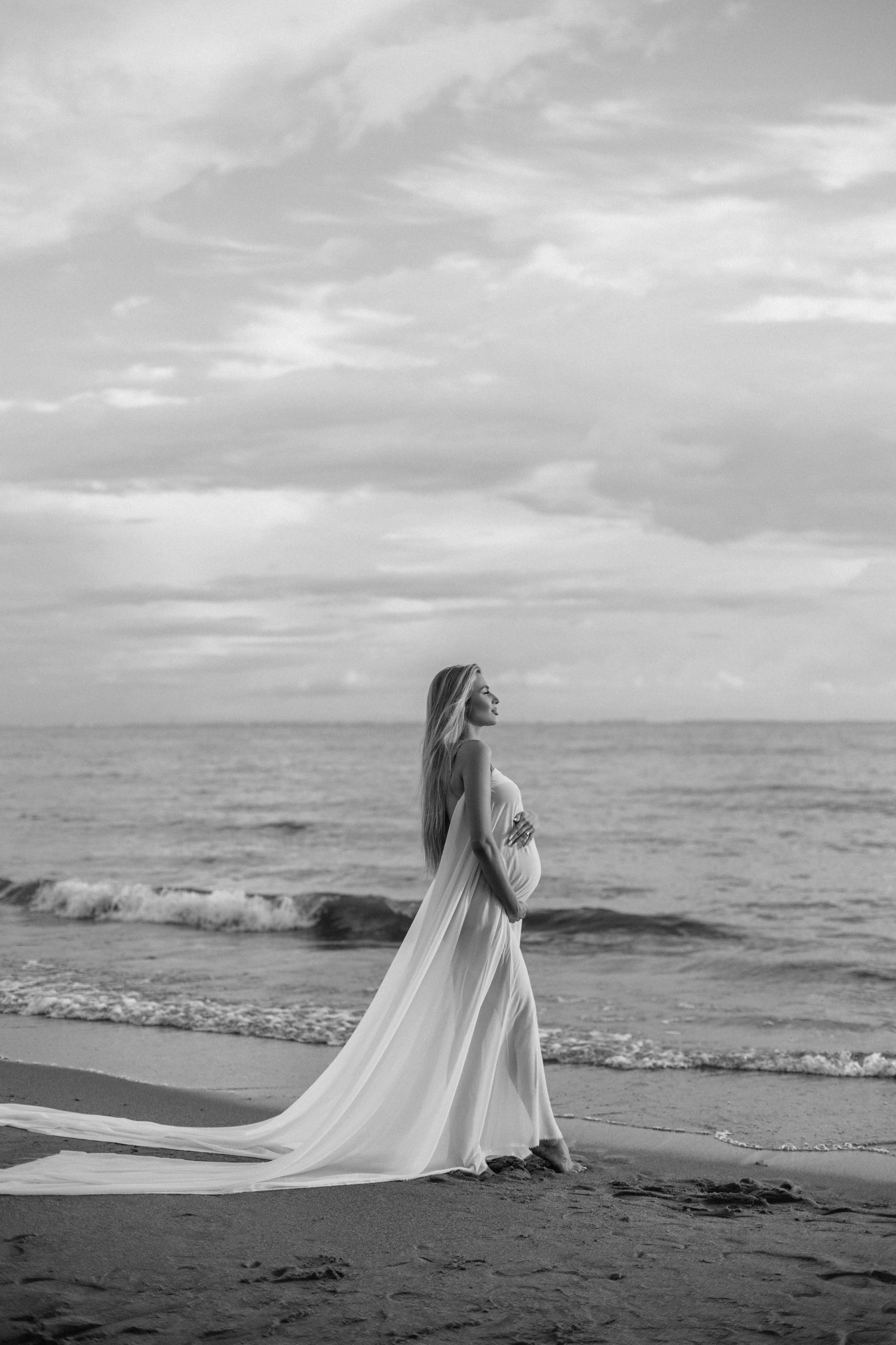 Sea. NatalieDmi — фотосессия беременности, семейный фотограф, портрет