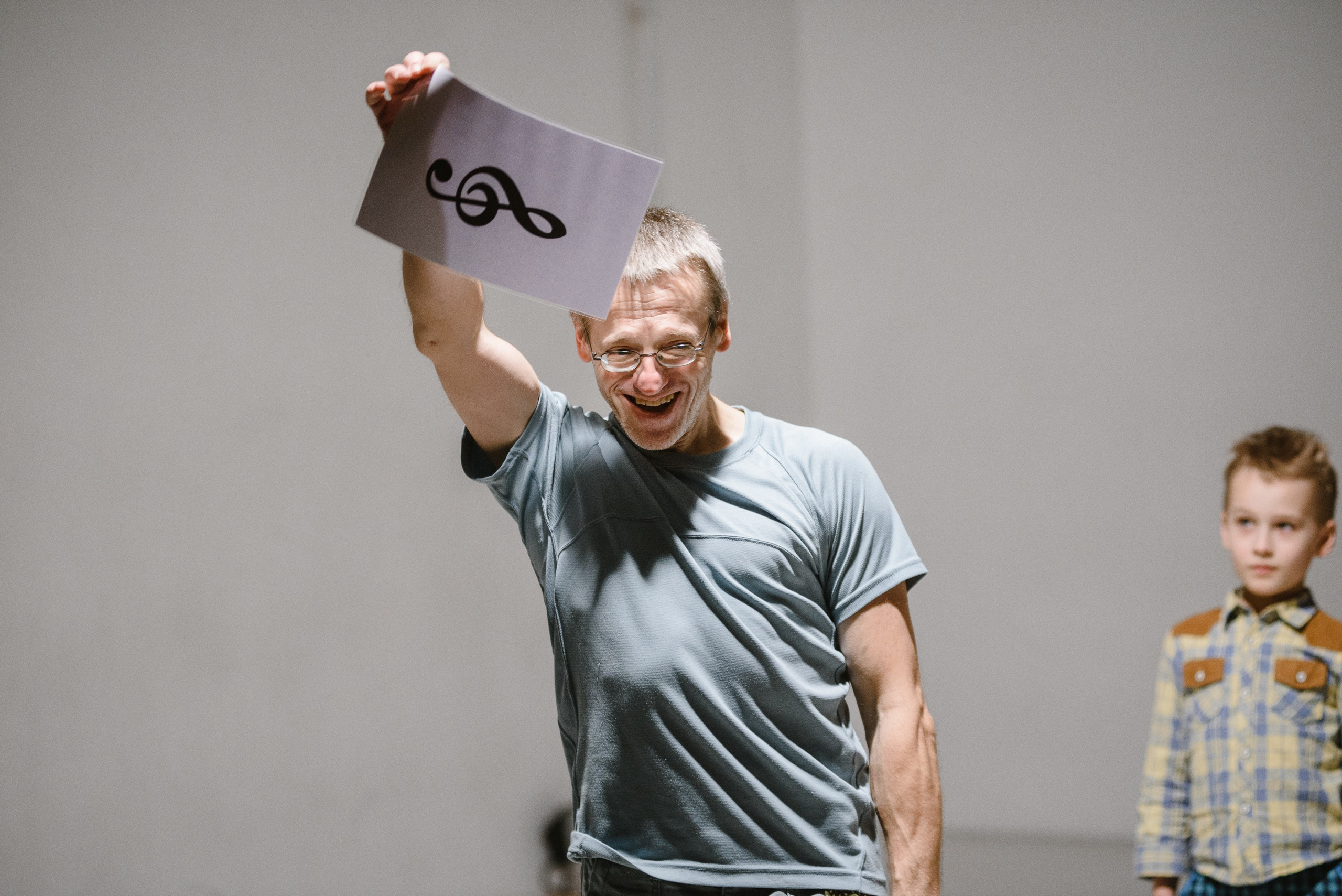 Перформанс-поток. Фотограф Денис Неместо, портрет, репортаж