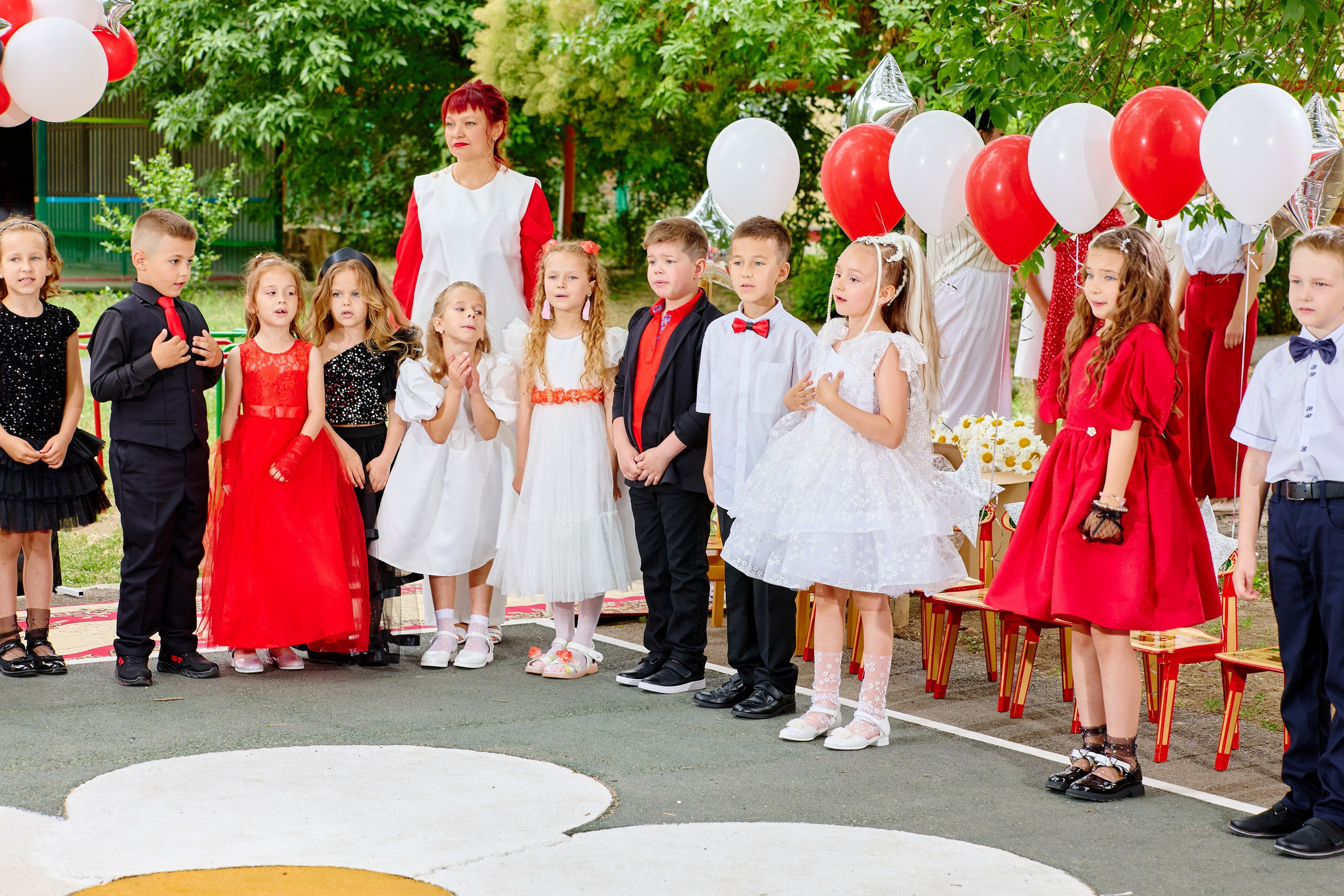 Выпускной 45 сад. Фотограф Выпускные альбомы Таганрог Сергей Коробченко