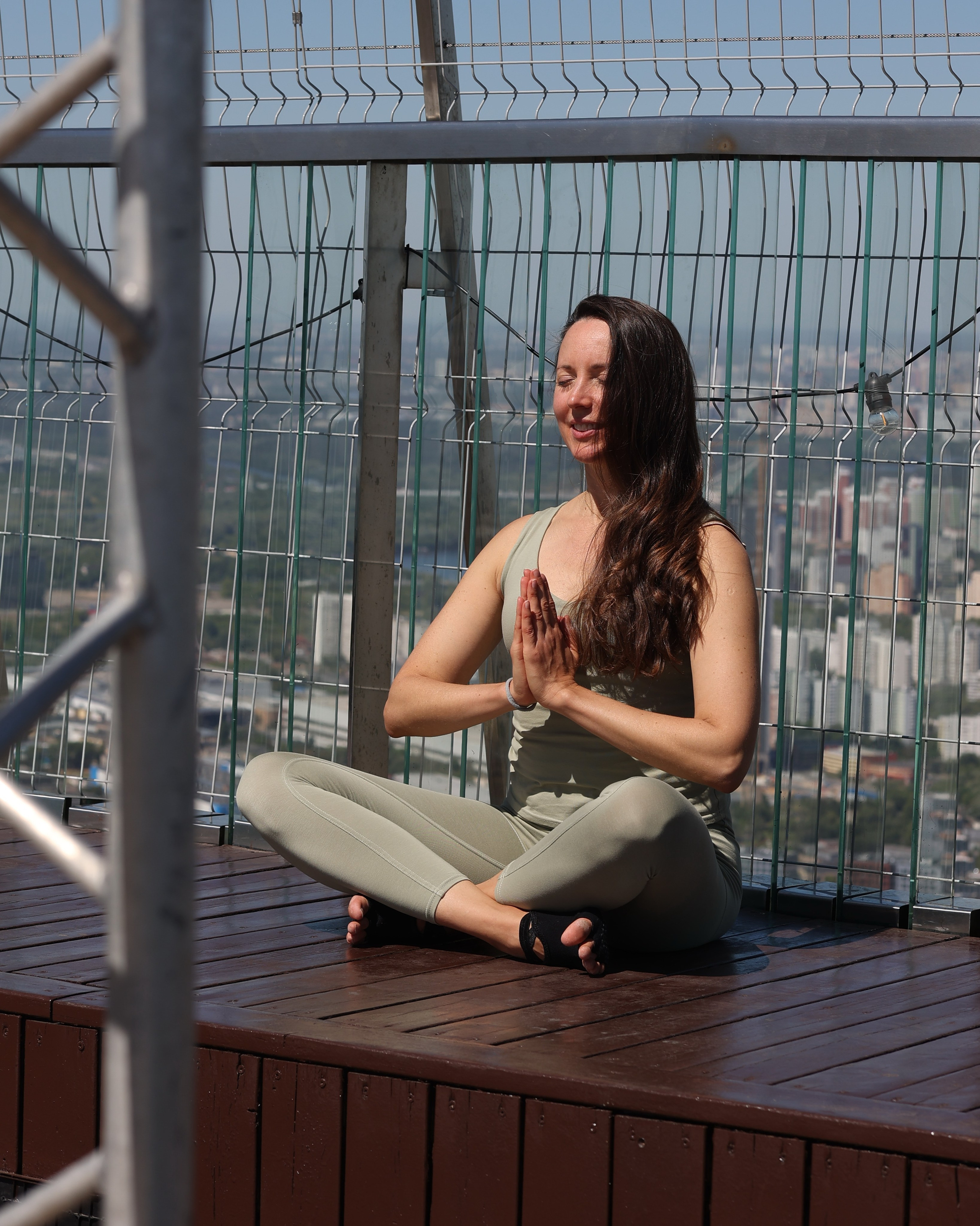 Йога на крыше Москва-Сити. Портретный фотограф Москва