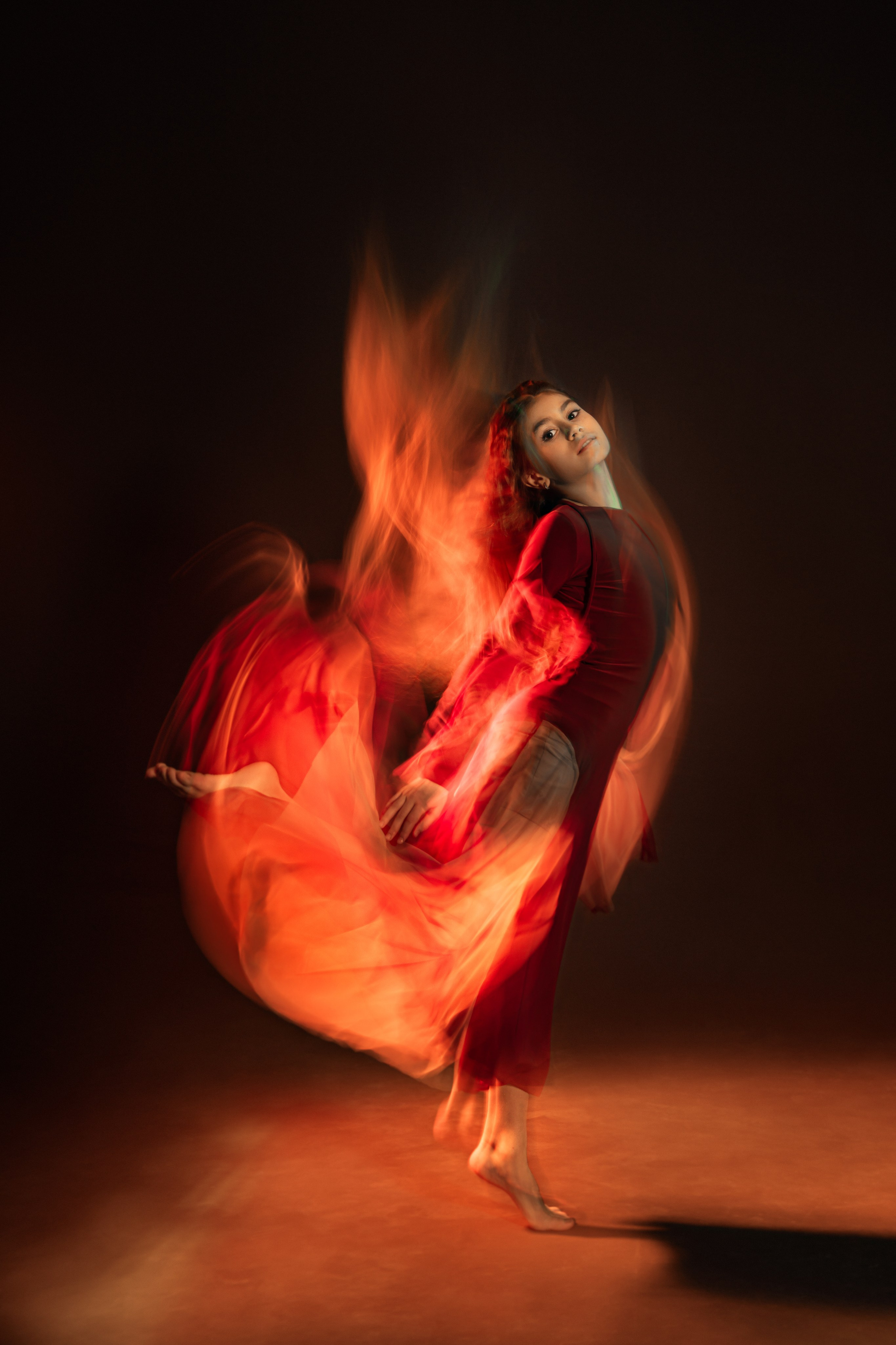 Лина, танец огня. Портретный фотограф в Санкт-Петербурге Дмитриева Наталия