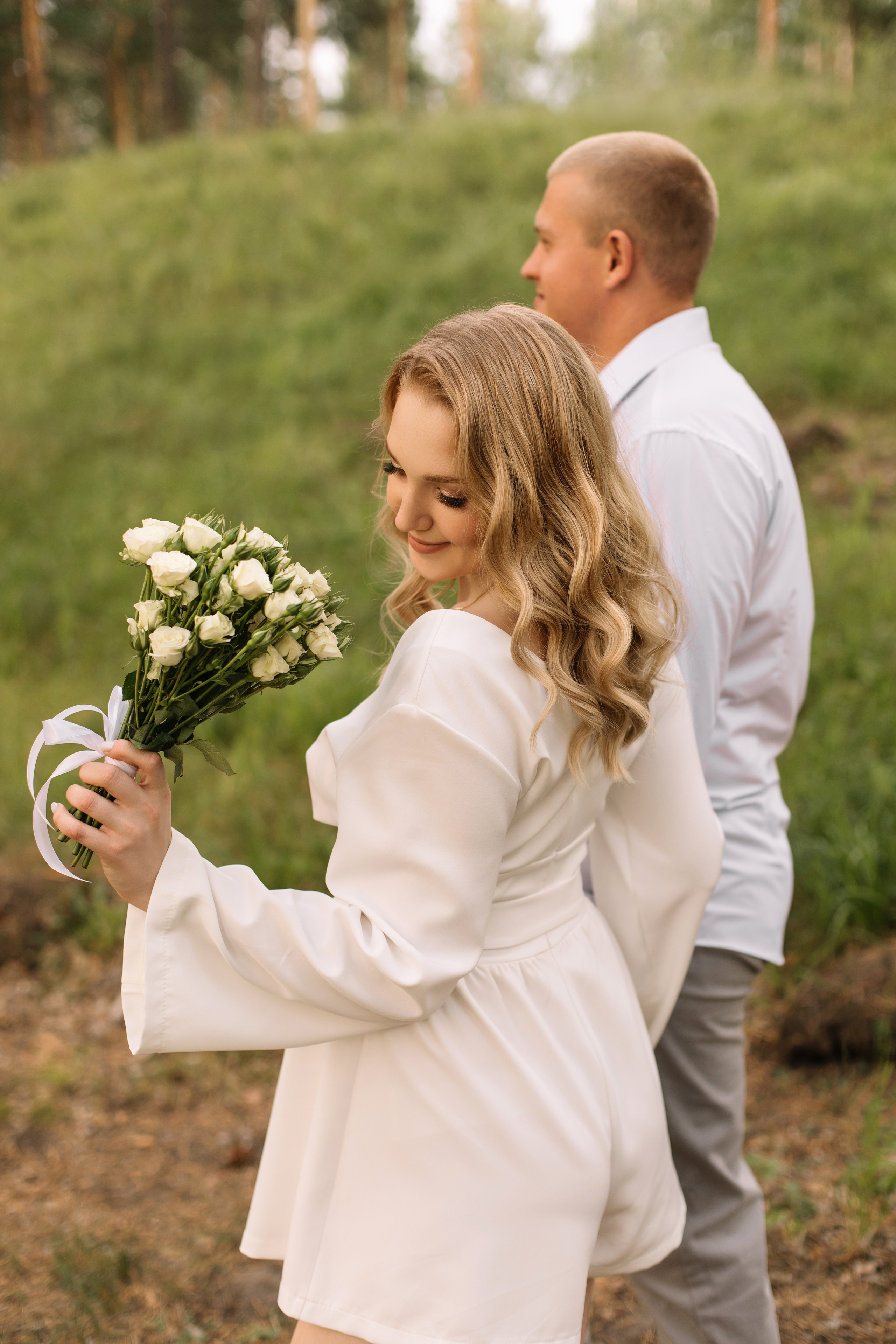 Евгений и Наталья, прогулка. Свадебный и портретный фотограф в Миассе Филиппенко Дарья
