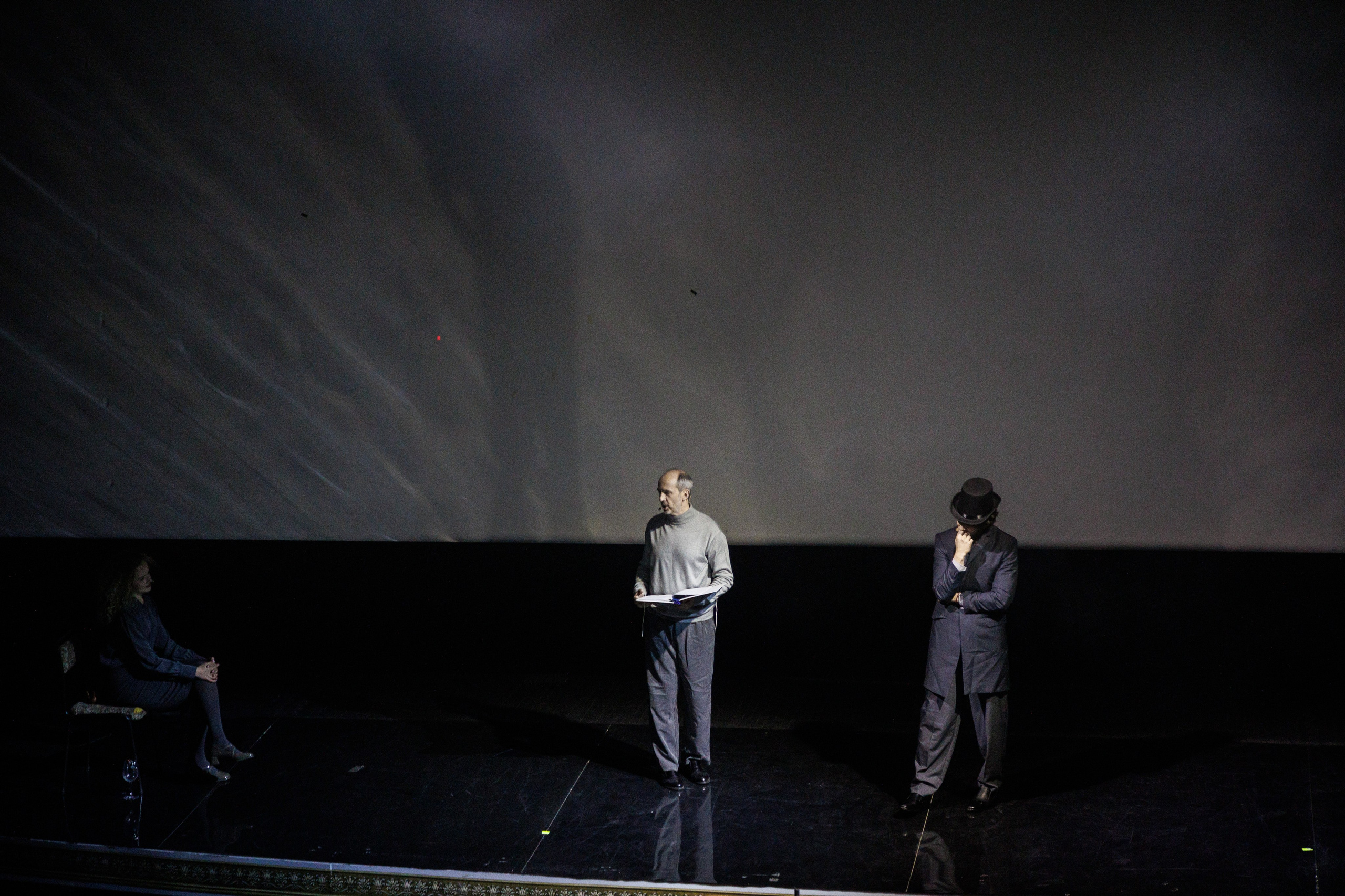 Песнь трех миров. Фотограф городских и семейных событий Артем Карпухин