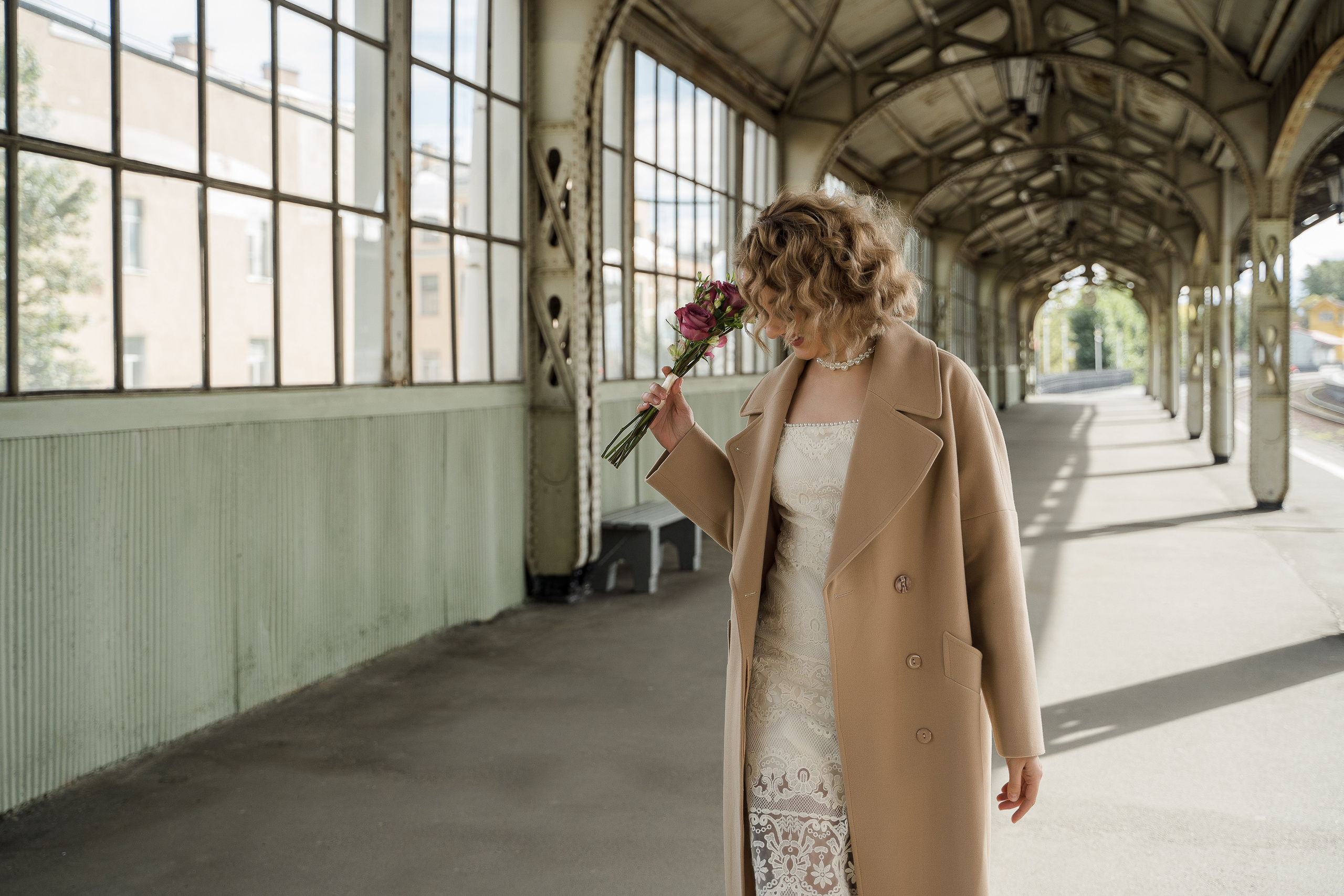 Свадебная фотосессия на Витебском вокзале. Свадебный и семейный фотограф в Пушкине и Санкт-Петербурге Мария Филиппова