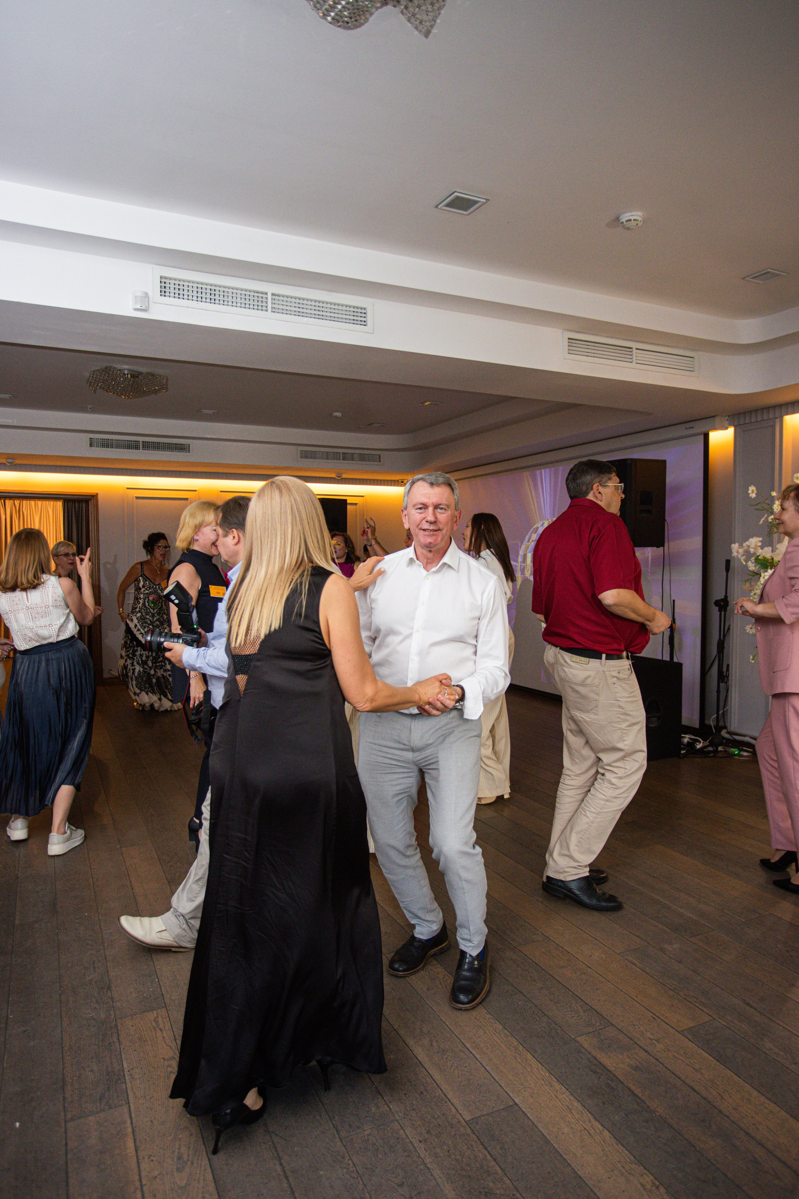 Встреча выпускников. Стоматологи СПб. Семейный фотограф в Вышнем Волочке — Ульяна Иванова | Фотосессии для всей семьи