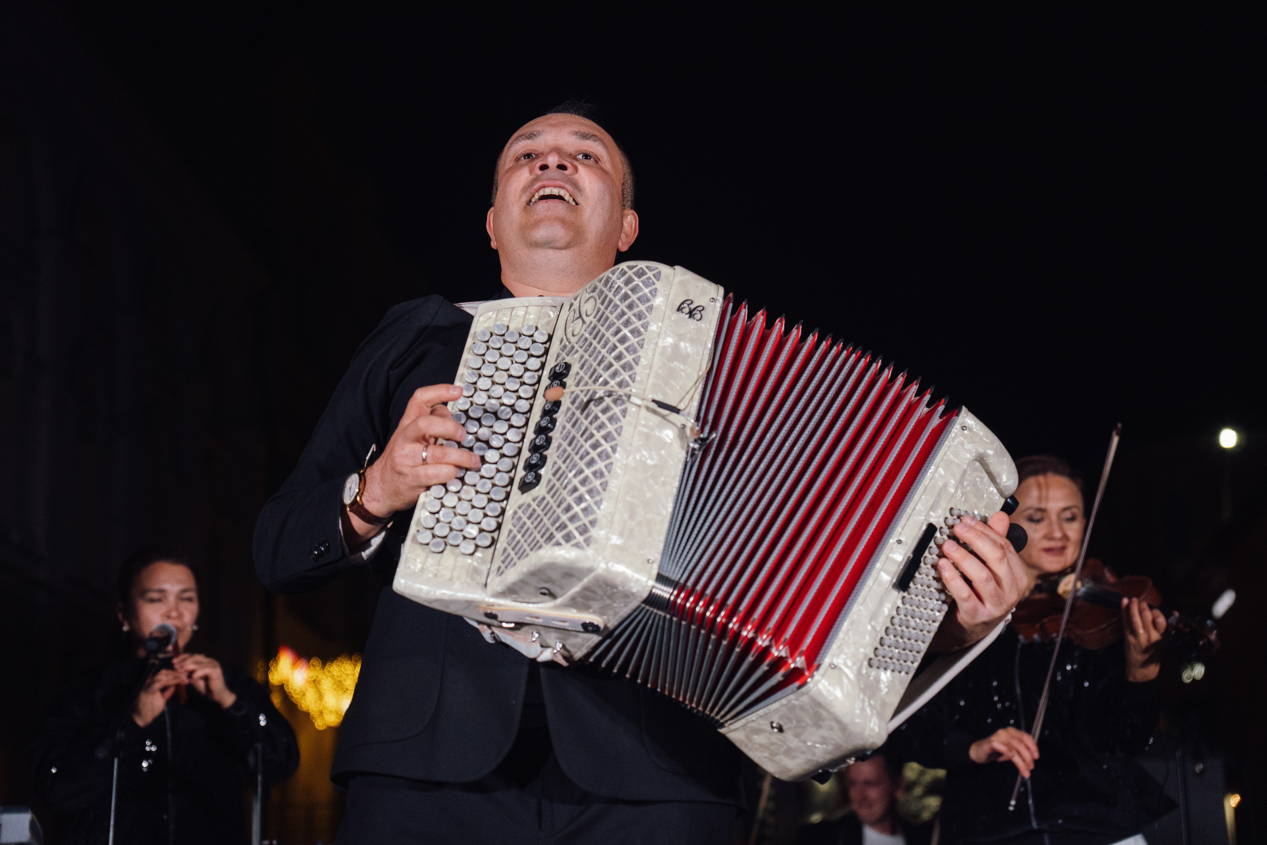 Филюс Кагиров & «Мирас». Портретный фотограф в Казани Радомир Заздравных