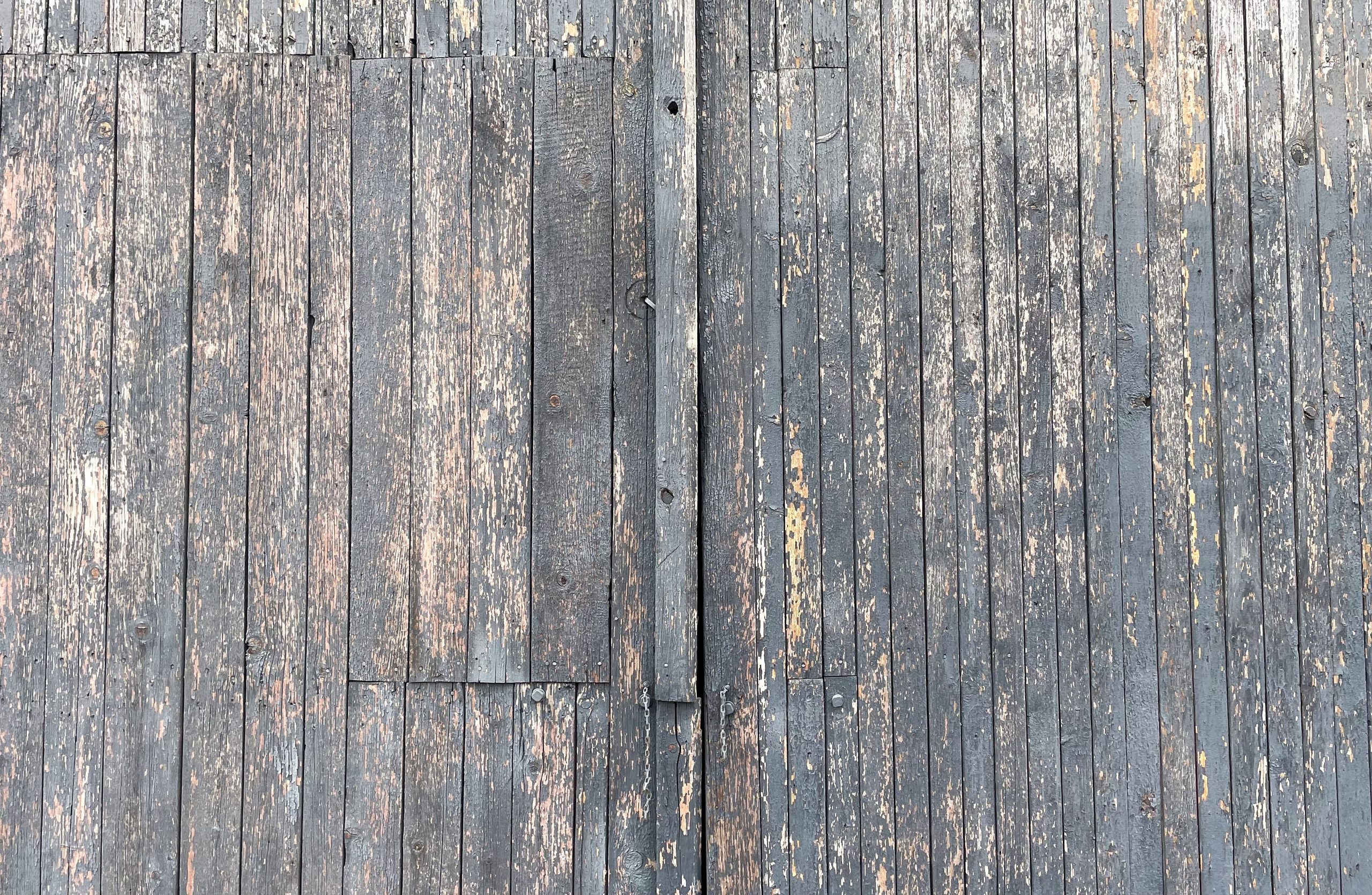 20 119 Гаражи с винтажными воротами. ВИЗУАЛЬНЫЕ И ЗВУКОВЫЕ РЕШЕНИЯ ДЛЯ БИЗНЕСА И СЪЁМОК ТЕЛЕТЕЛА