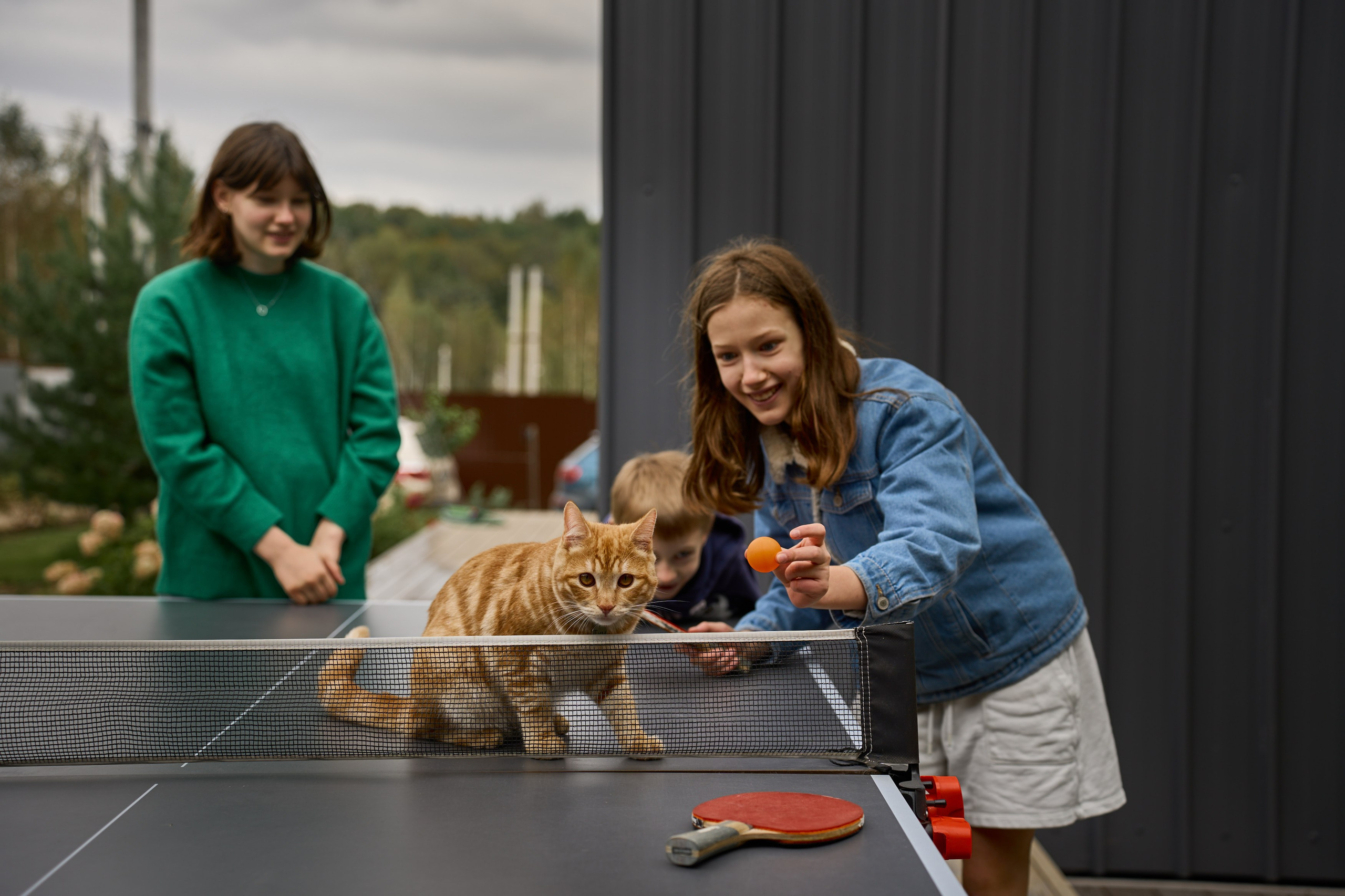 Четверо детей в доме. Фотограф Женя Пашкина