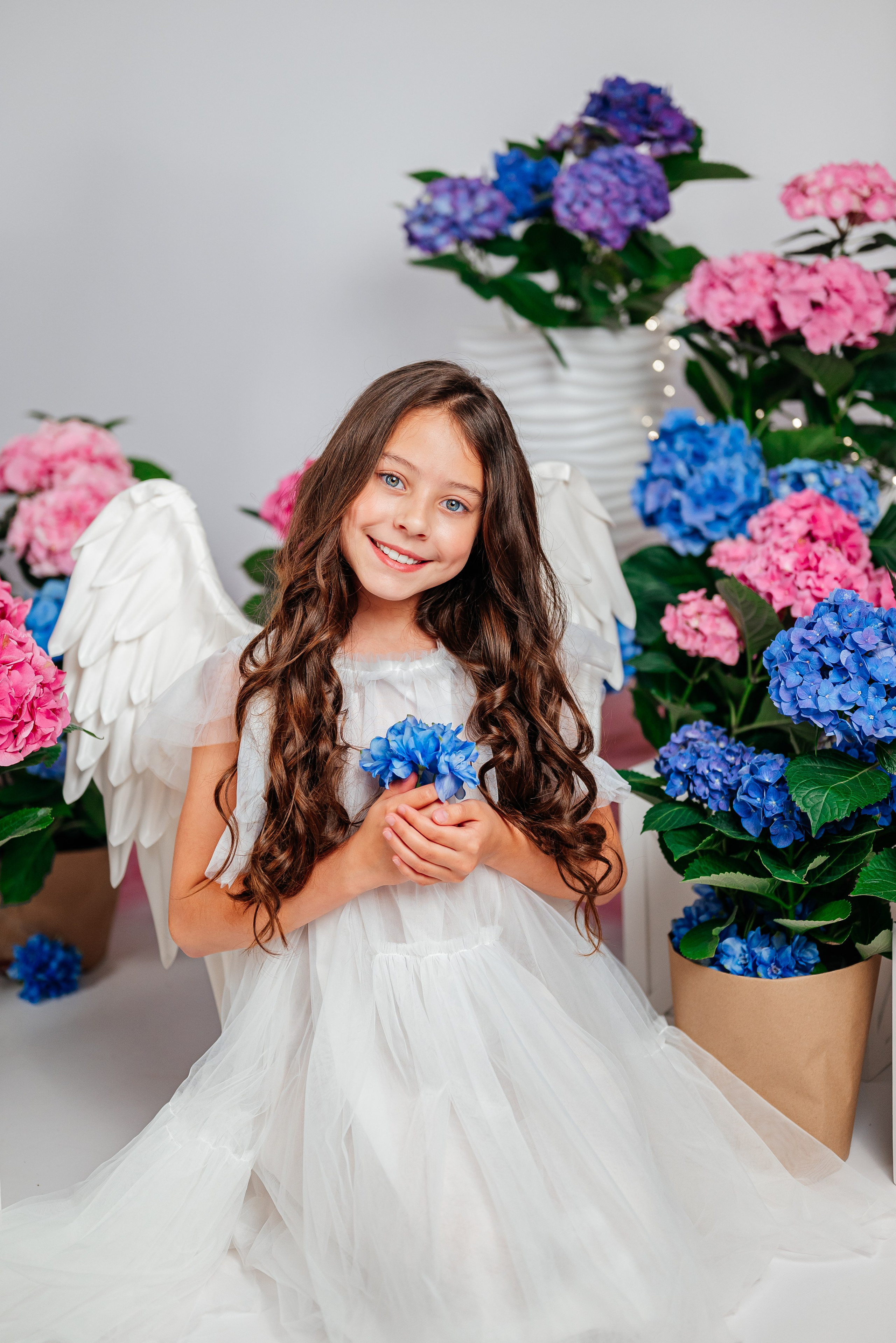 Вероника и гортензии. Семейный фотограф в Краснодаре