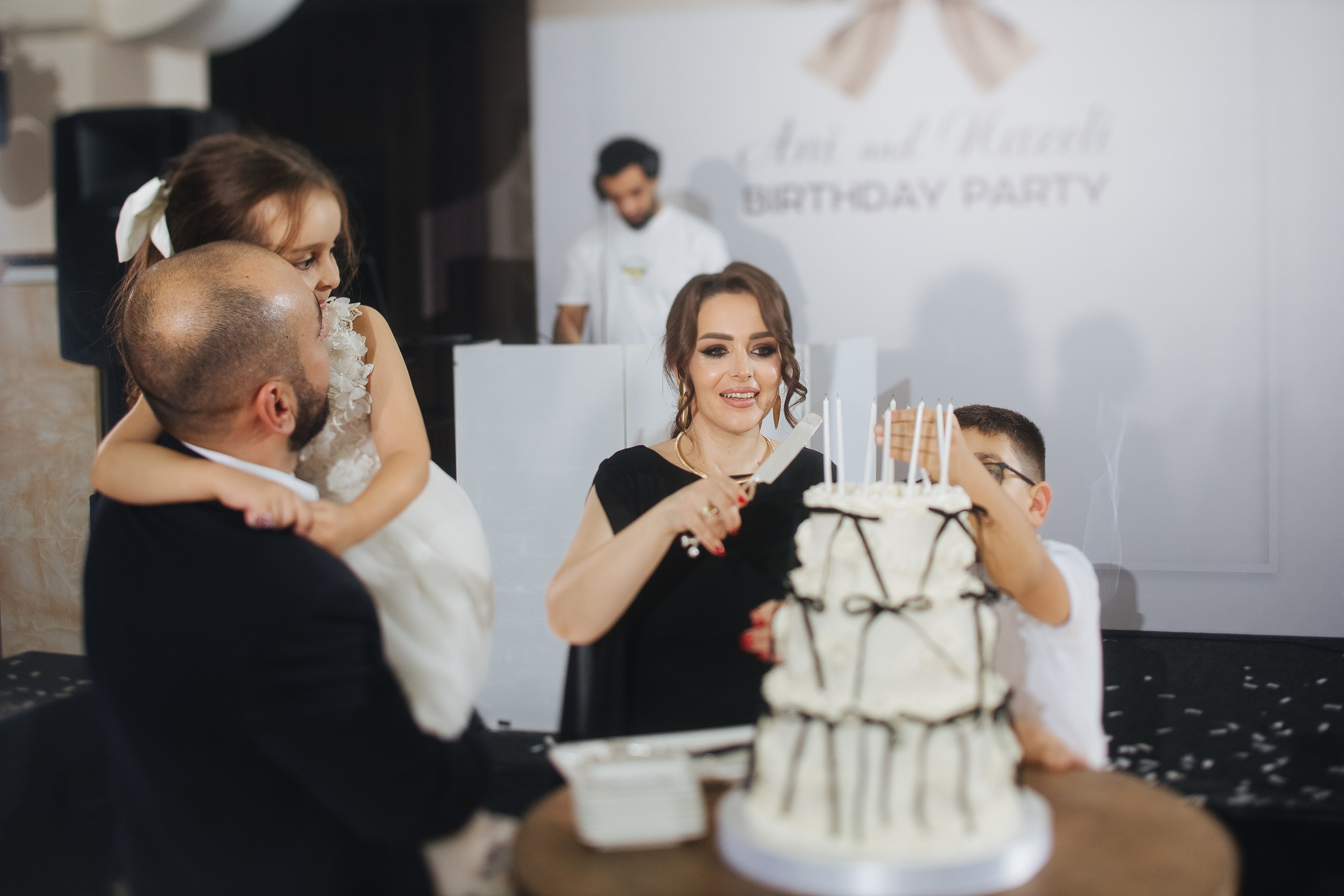 Ани и Назели. 35&5 День рождения, «Янтарь». Фотограф в Красноярске Надежда Воскресенская