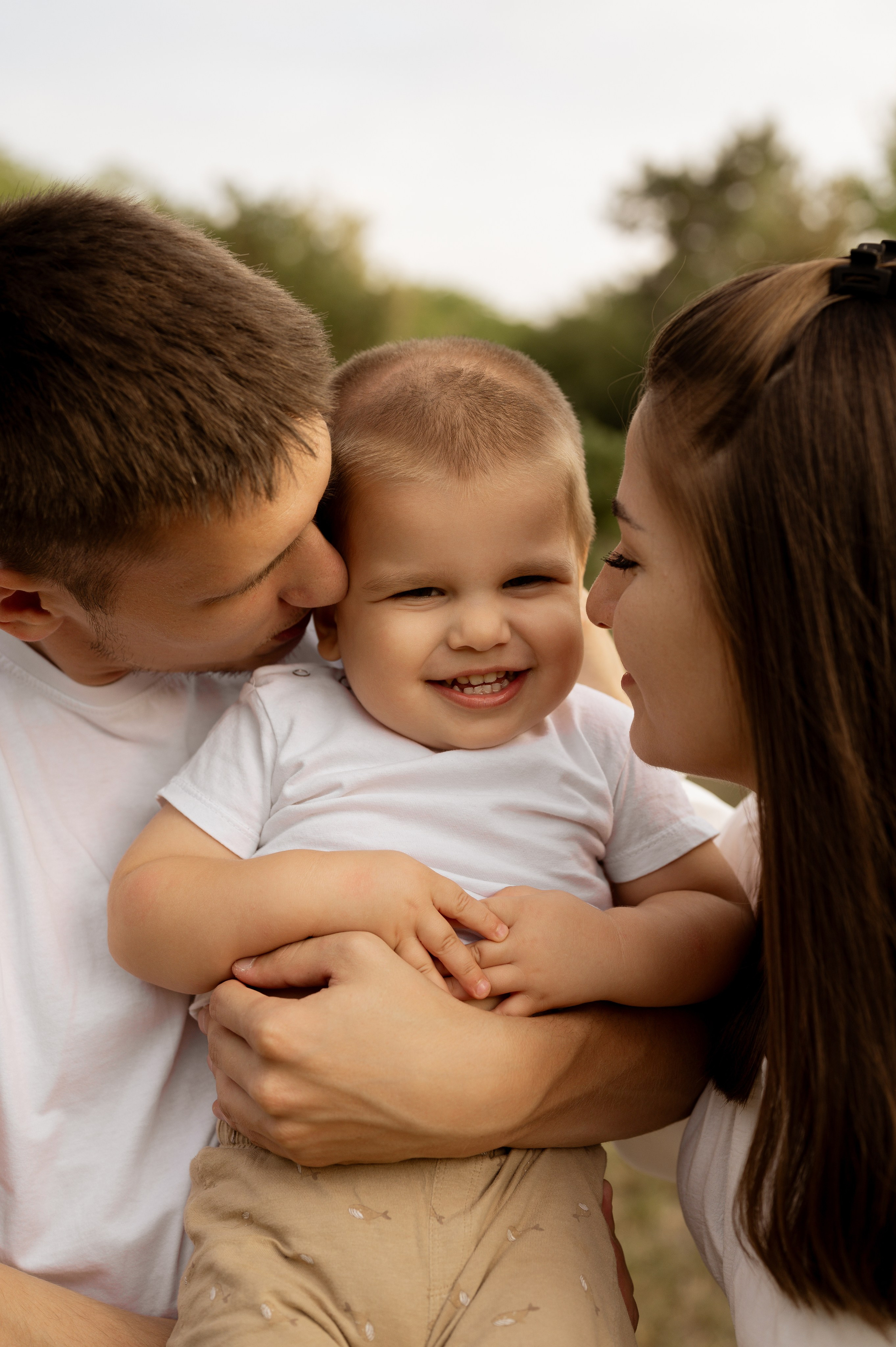 Летняя семейная фотосессия в парке. Свадебный и семейный фотограф в Краснодаре Алина Мельник